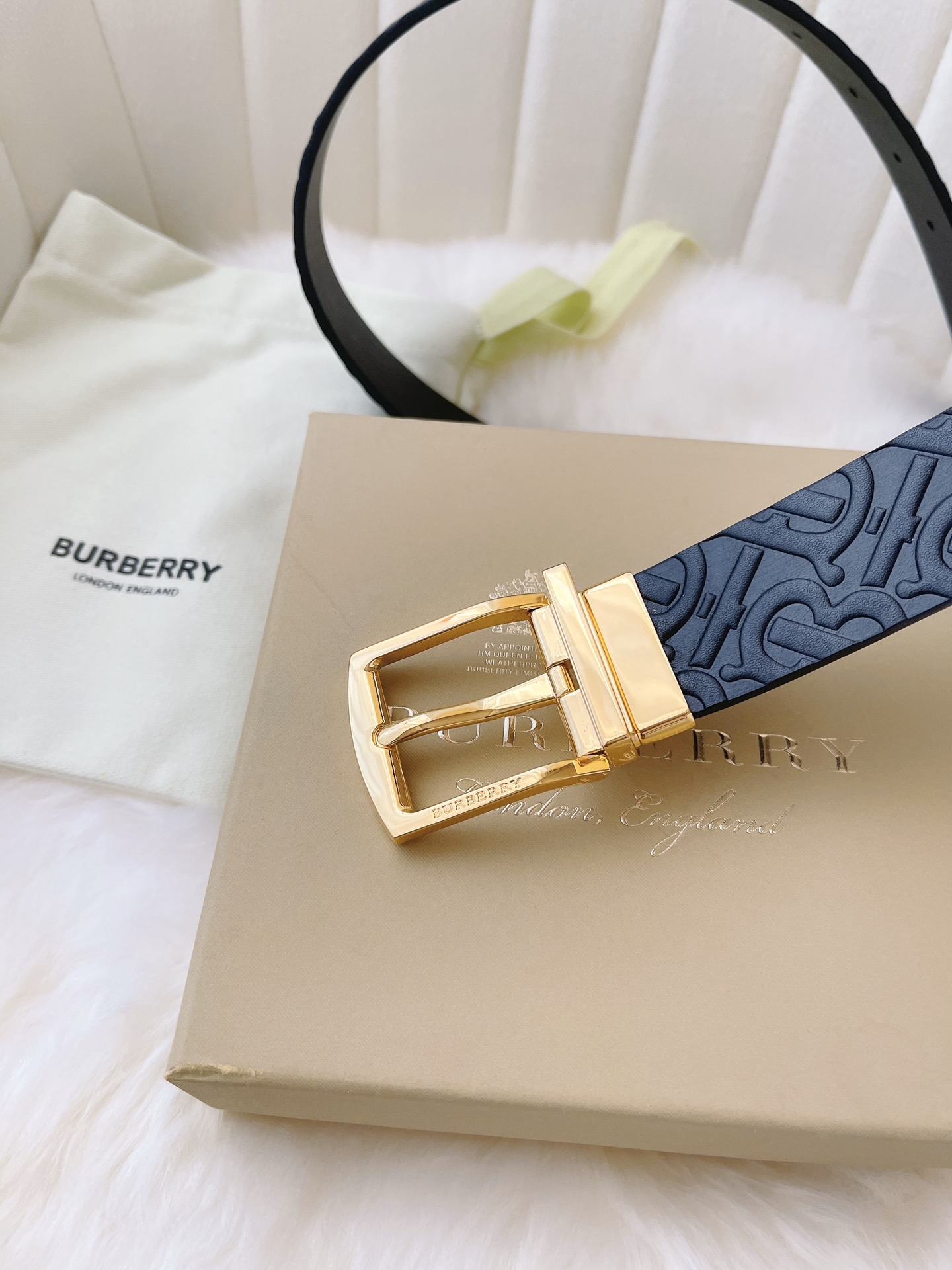 Burberry Male Leather Belt 35mm