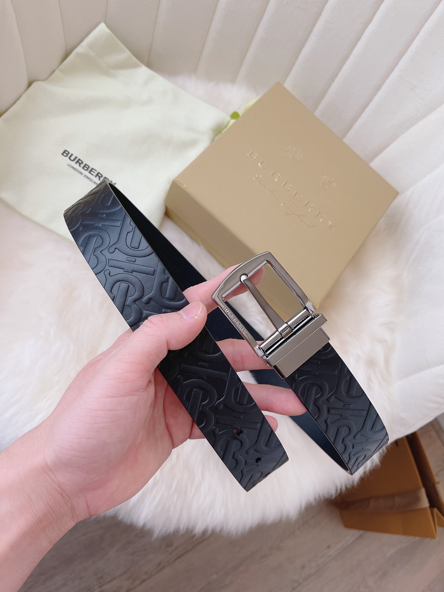 Burberry Male Leather Belt 35mm