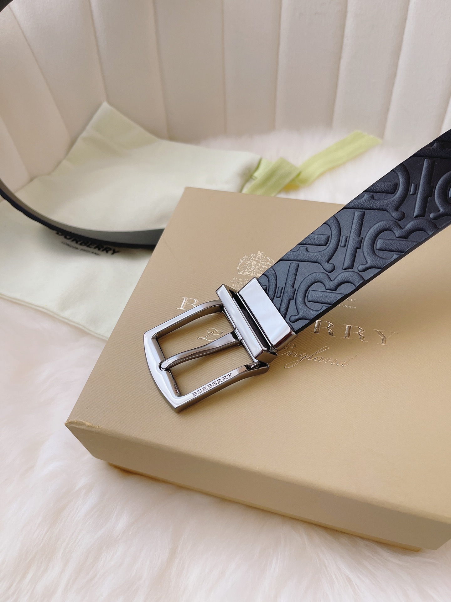 Burberry Male Leather Belt 35mm