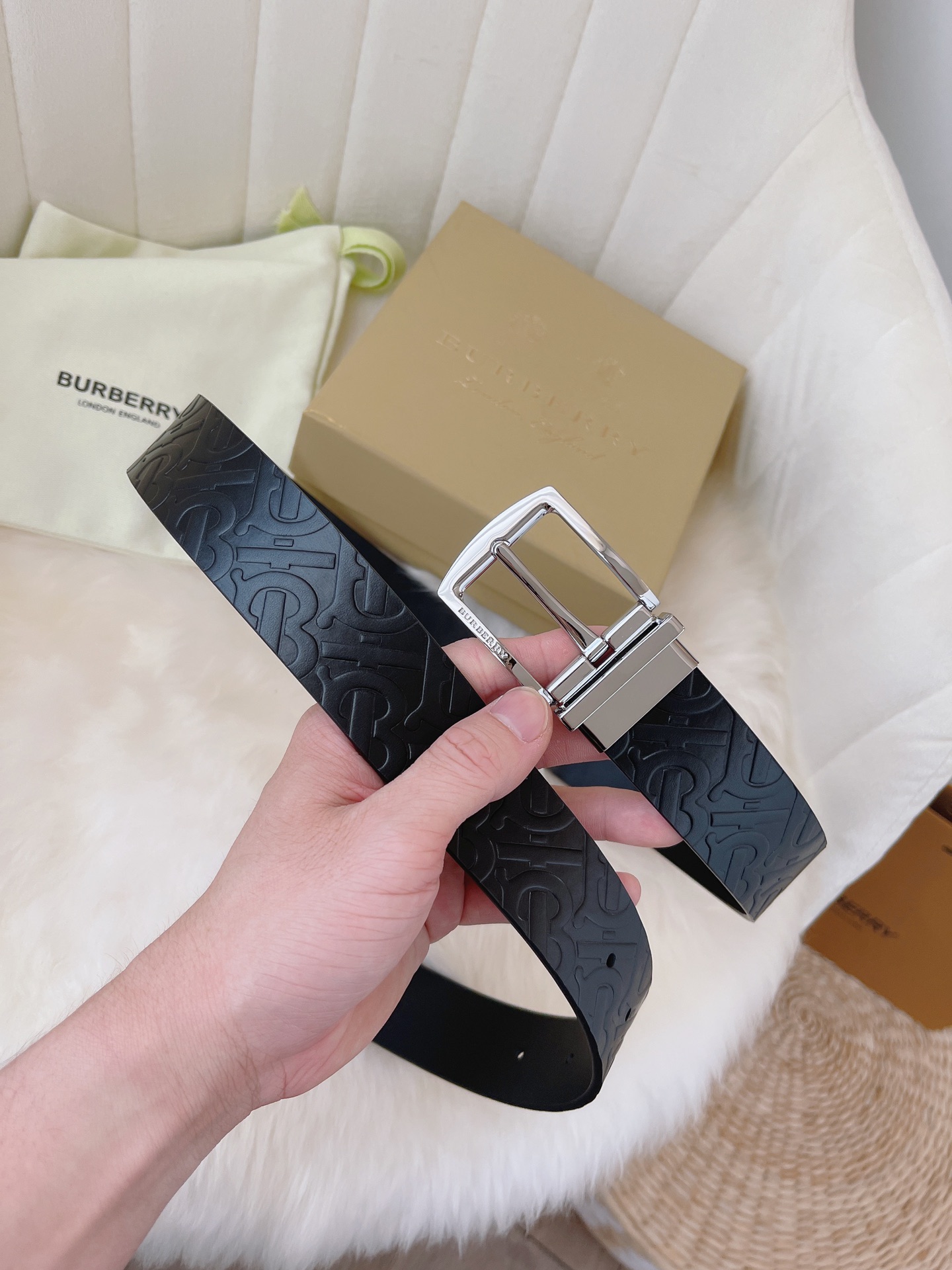 Burberry Male Leather Belt 35mm