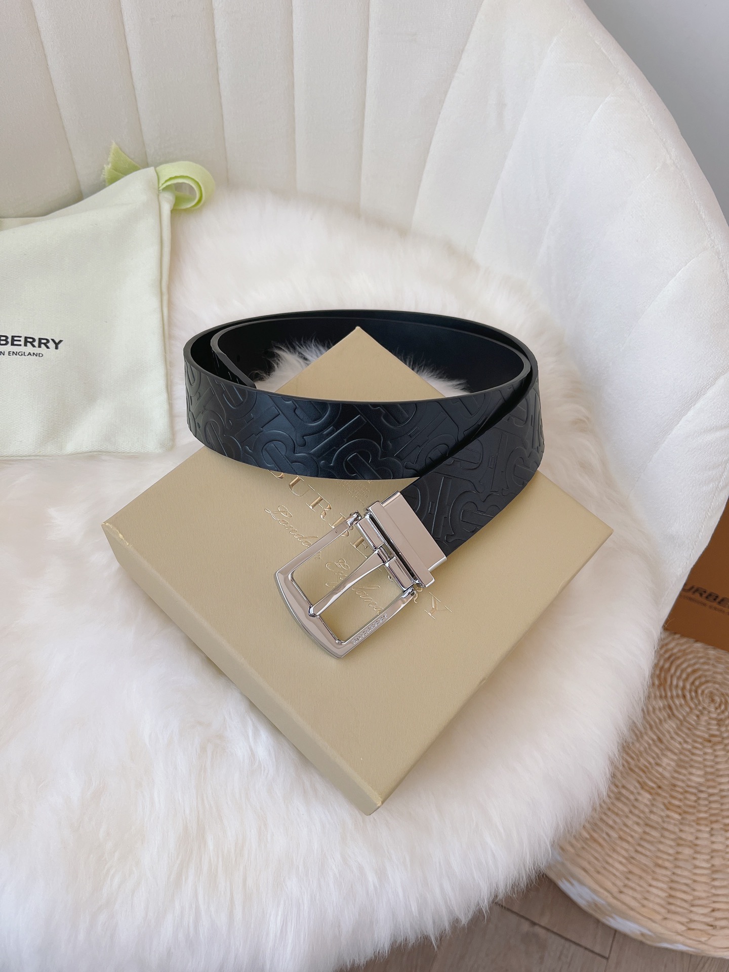 Burberry Male Leather Belt 35mm