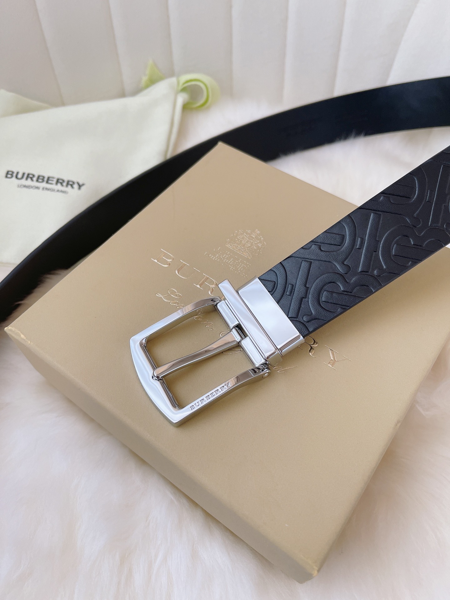 Burberry Male Leather Belt 35mm