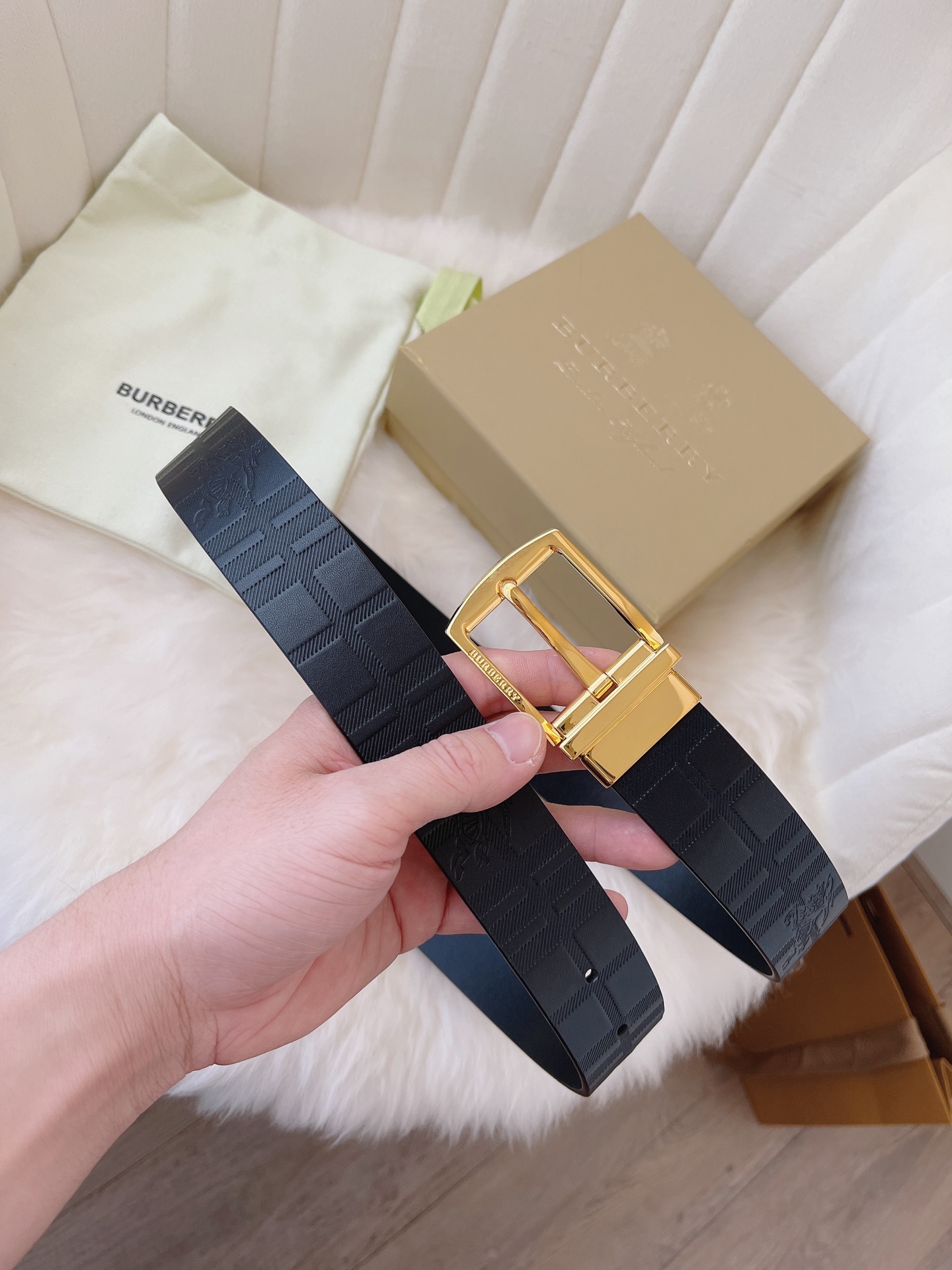 Burberry Male Leather Belt 35mm