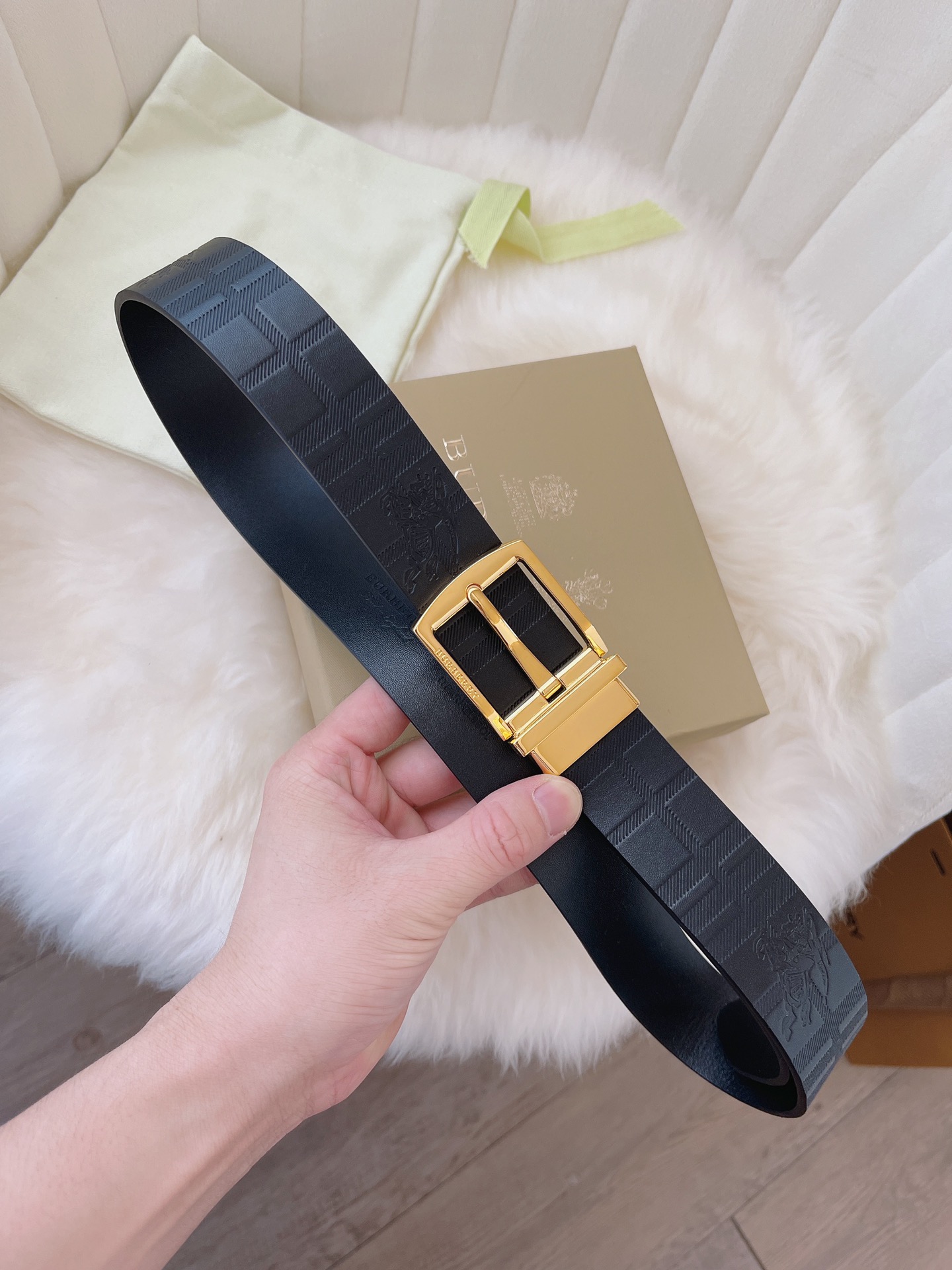 Burberry Male Leather Belt 35mm