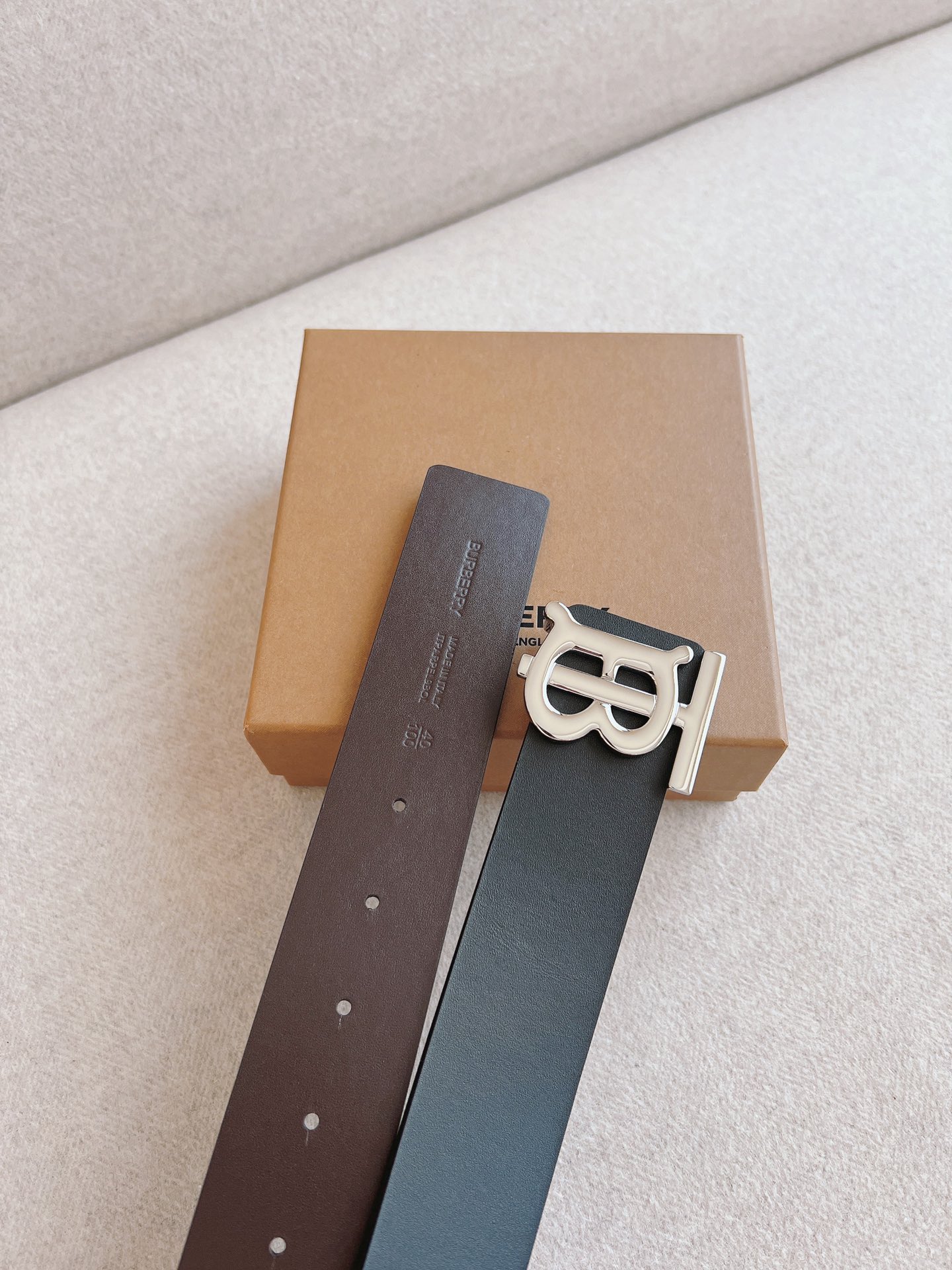 Burberry Male Leather Belt Top Grain Leather 38mm