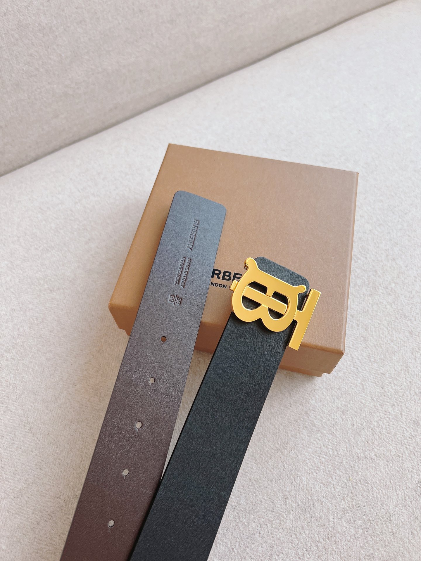 Burberry Male Leather Belt Top Grain Leather 38mm