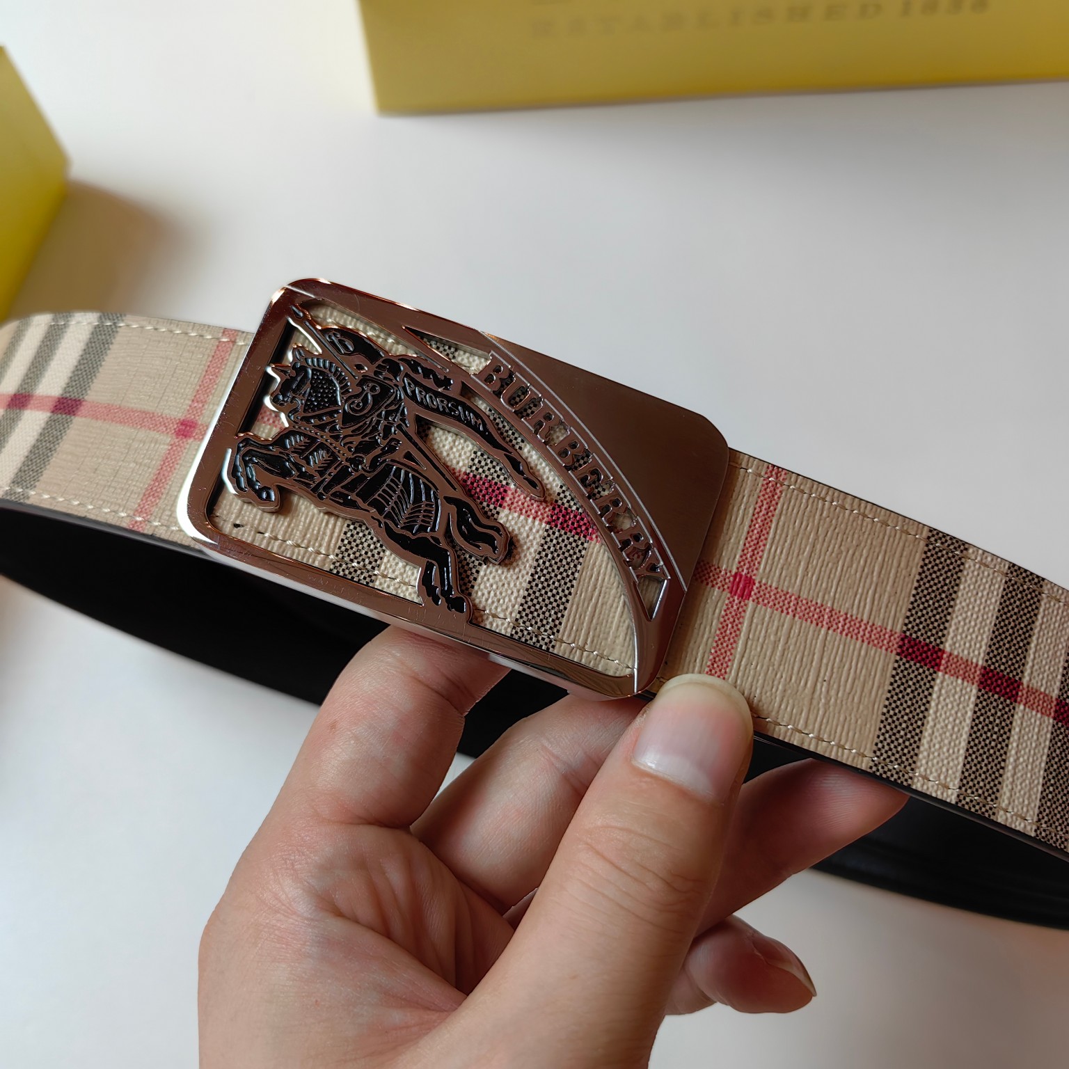 Burberry Male Basic Belt M