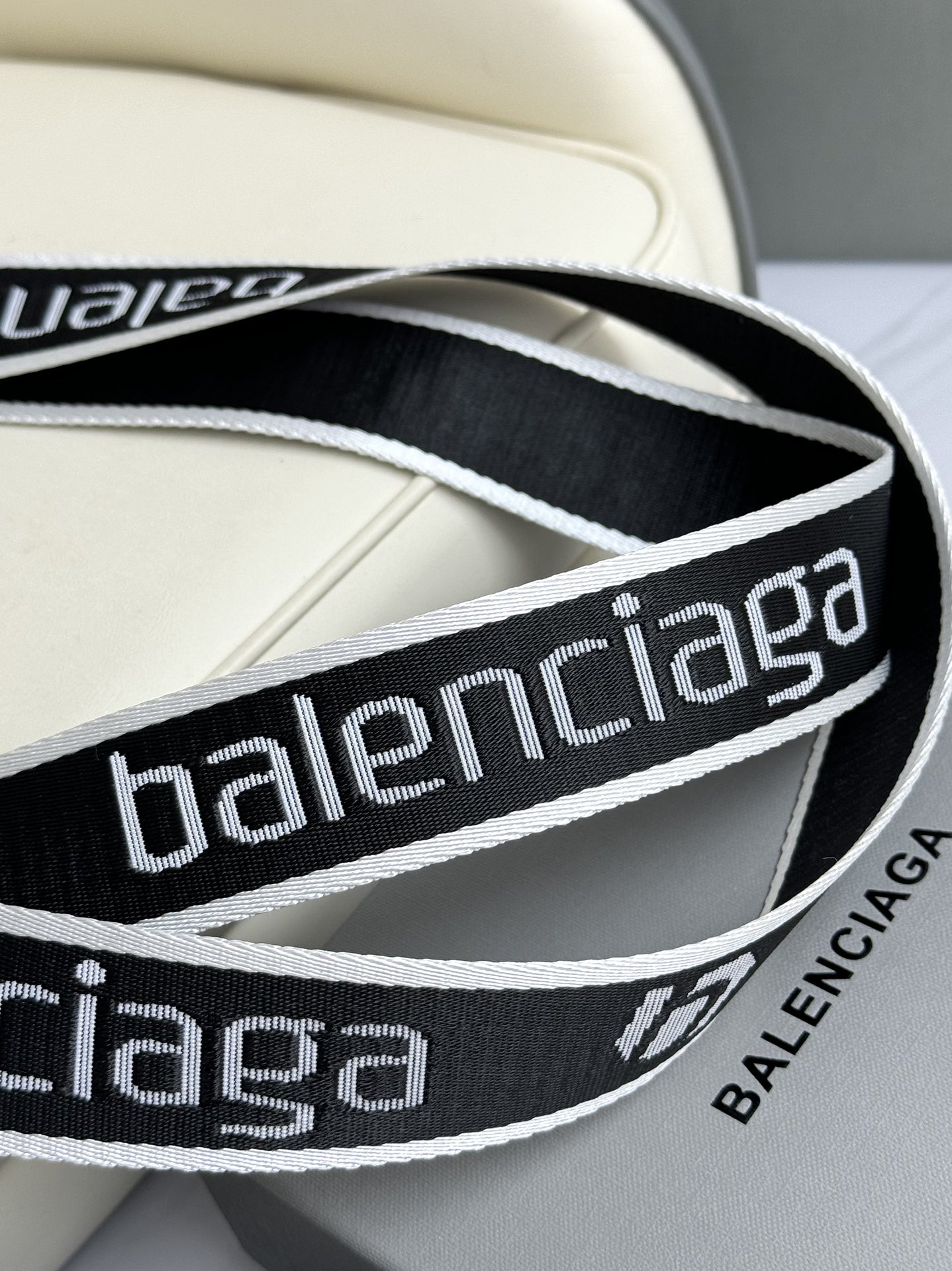 Balenciaga Basic Belt