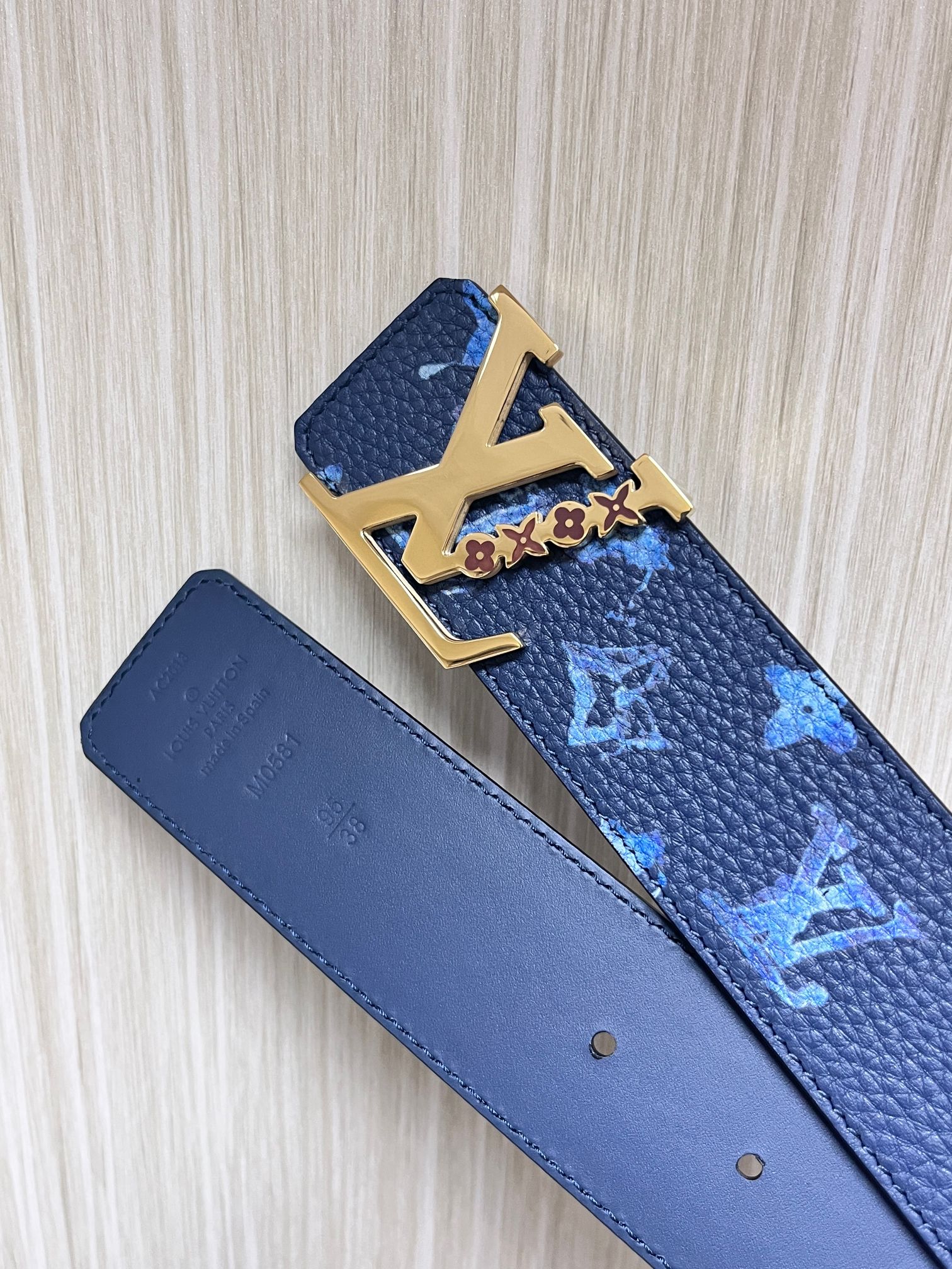 Louis Vuitton Basic Belt Cow Leather M