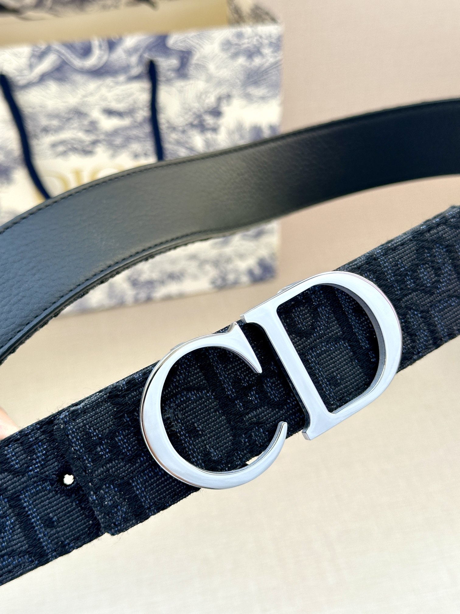 Dior Male Basic Belt Gold M-l