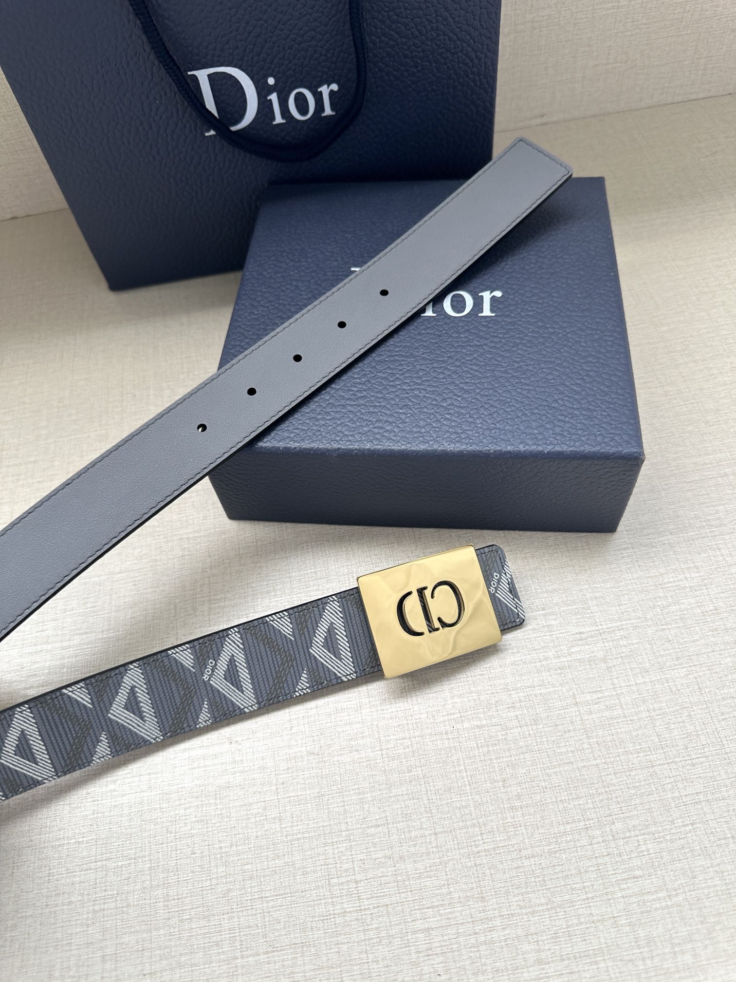 Dior Basic Belt Gray M