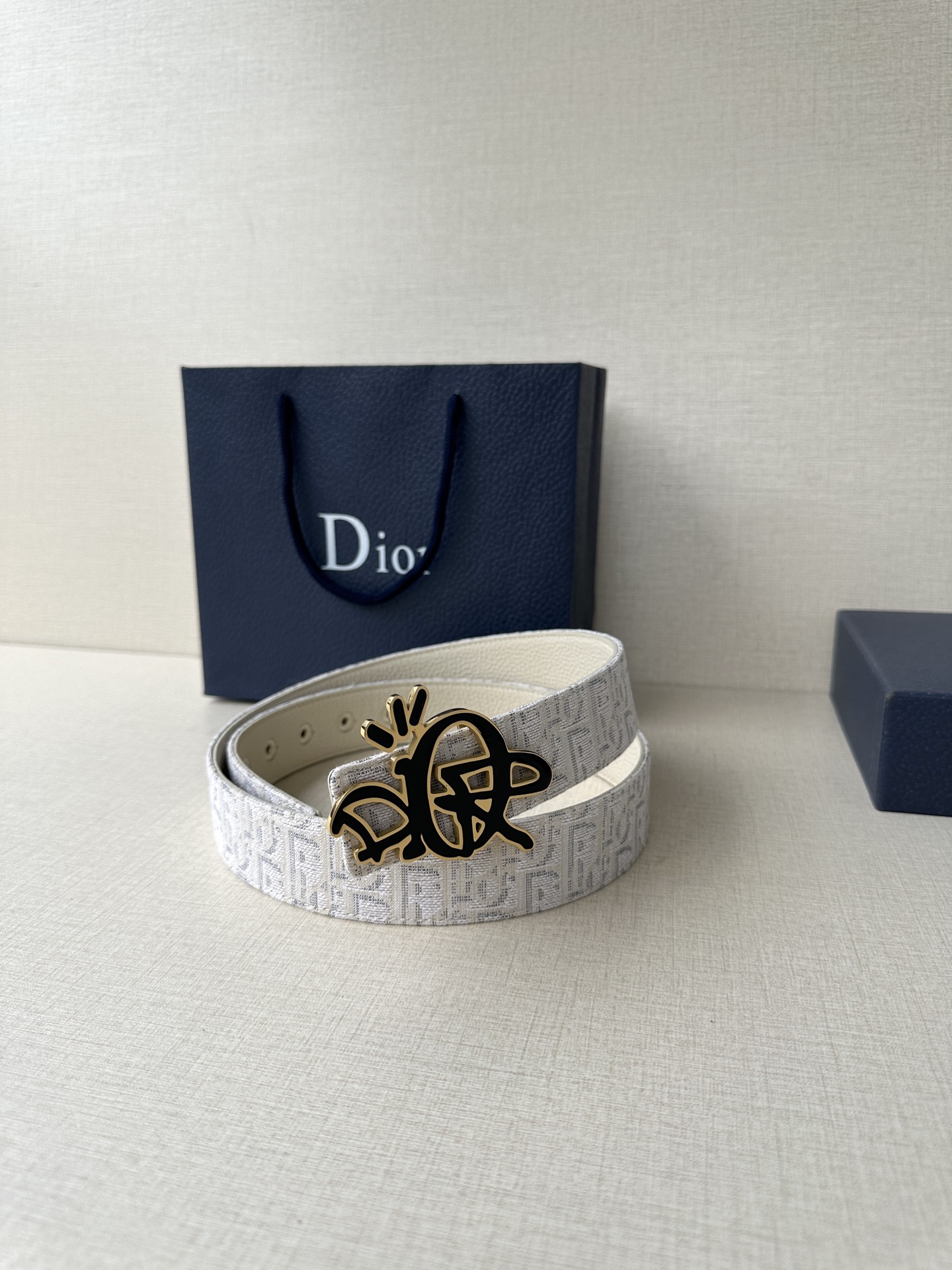 Basic Belt White S-m-l