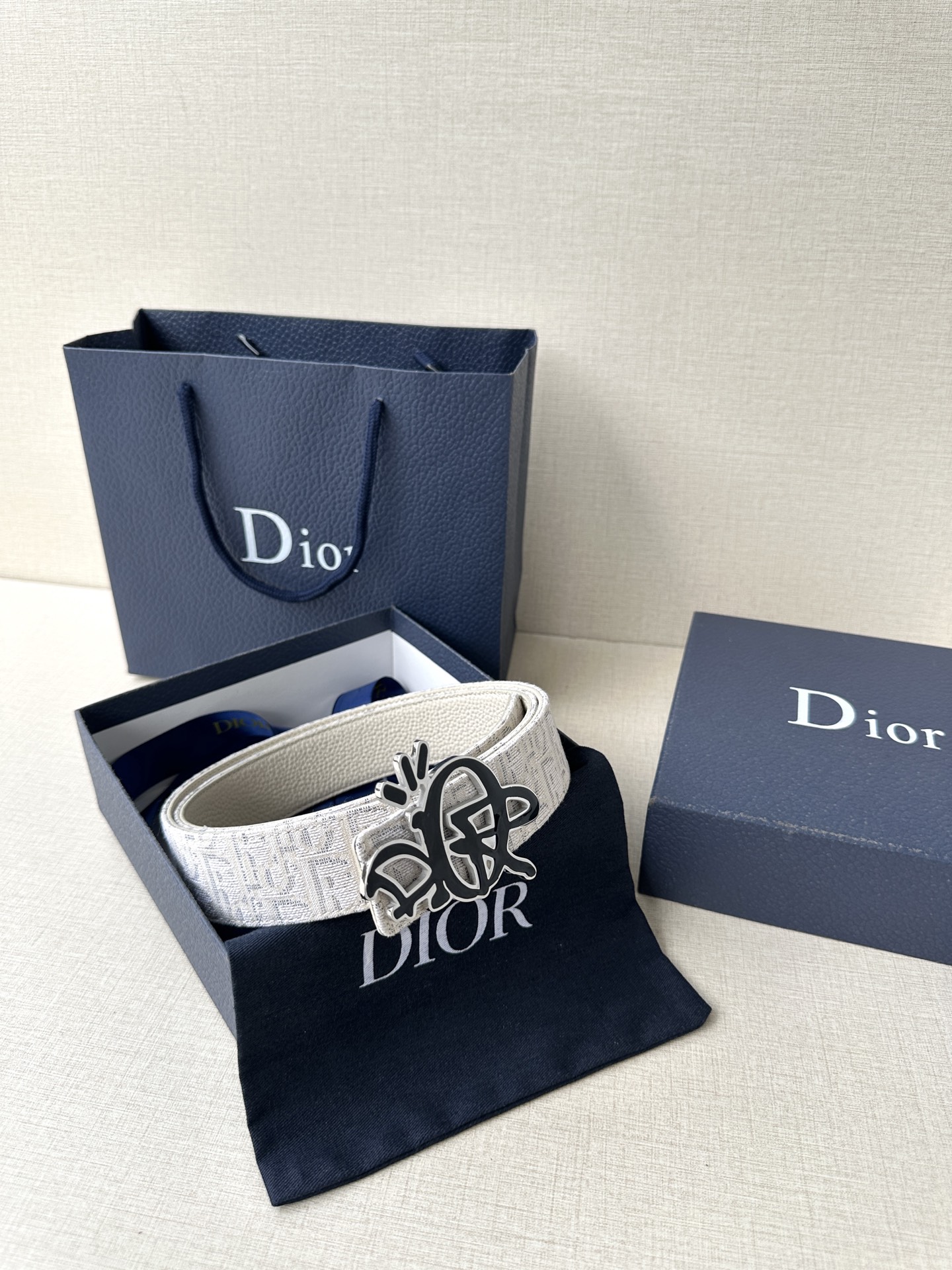 Basic Belt White S-m-l