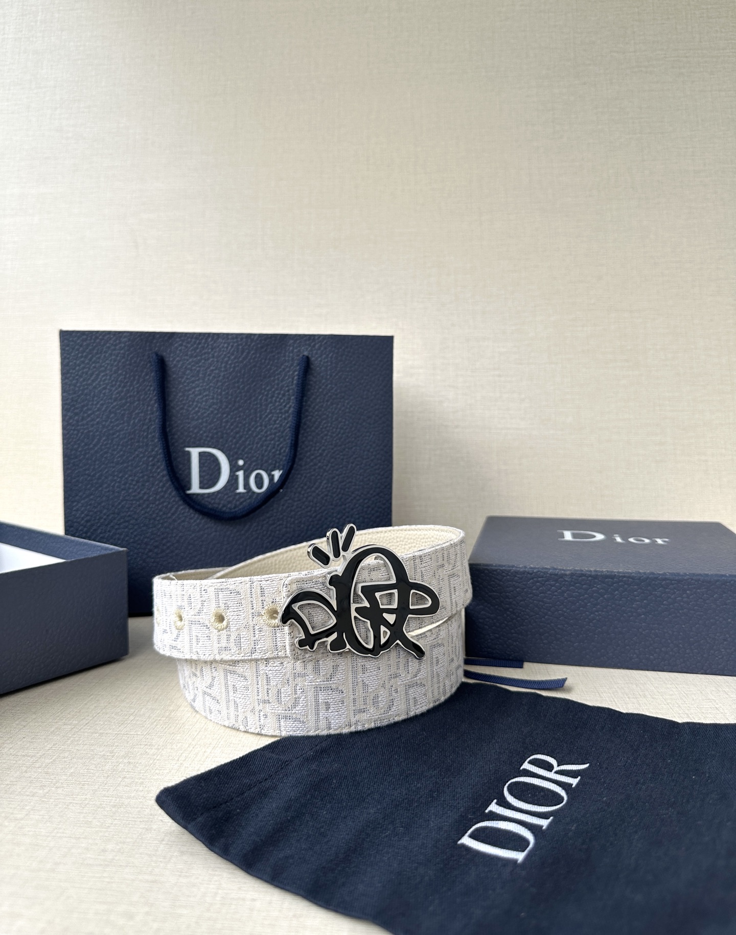 Basic Belt White S-m-l