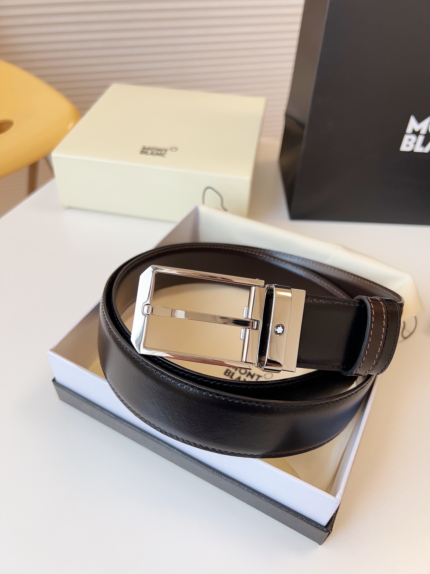 Montblanc Male Leather Belt 35mm
