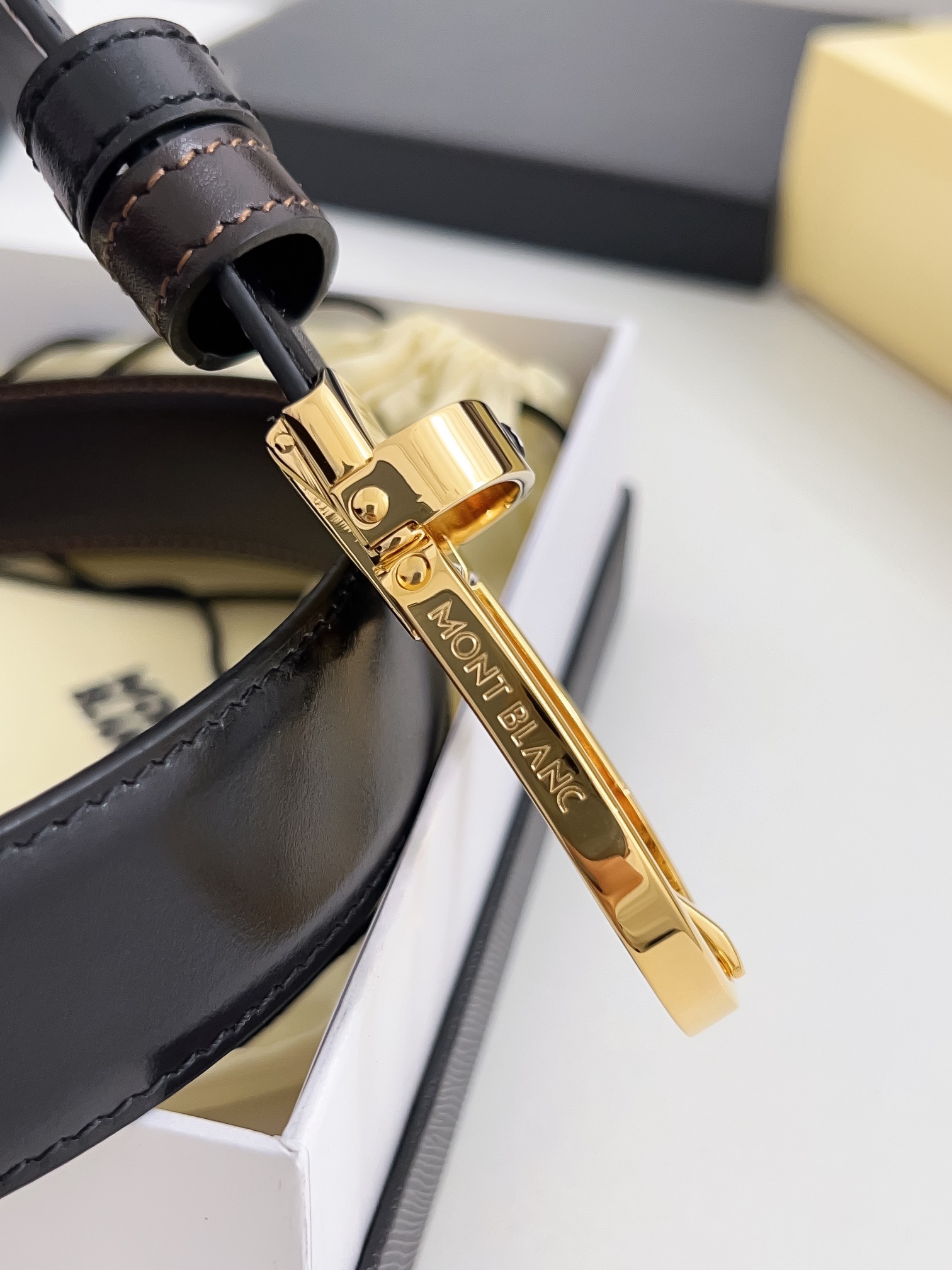 Montblanc Male Pin Buckle Belt Cow Leather M