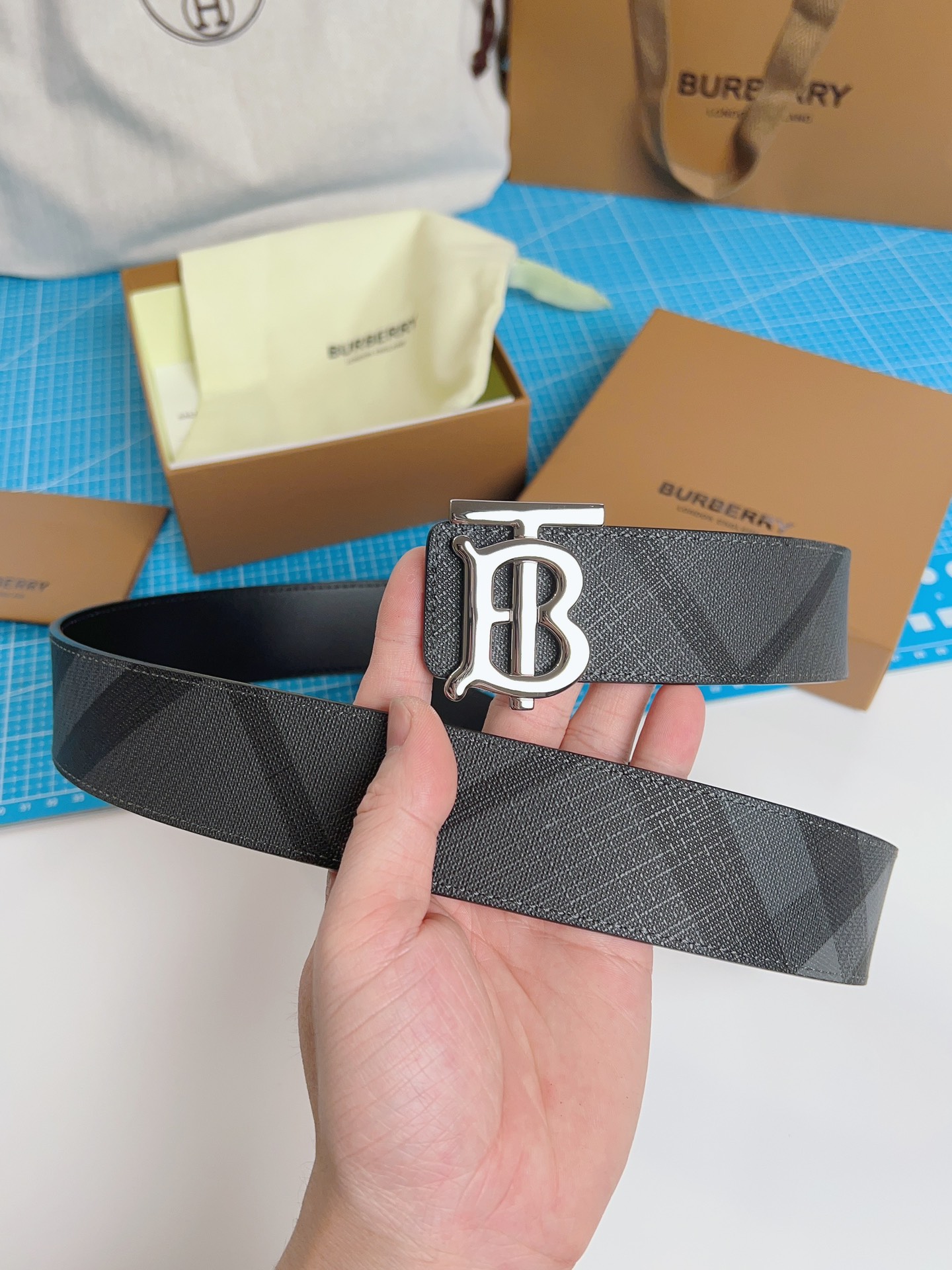 Burberry Male Basic Belt Cow Leather Black