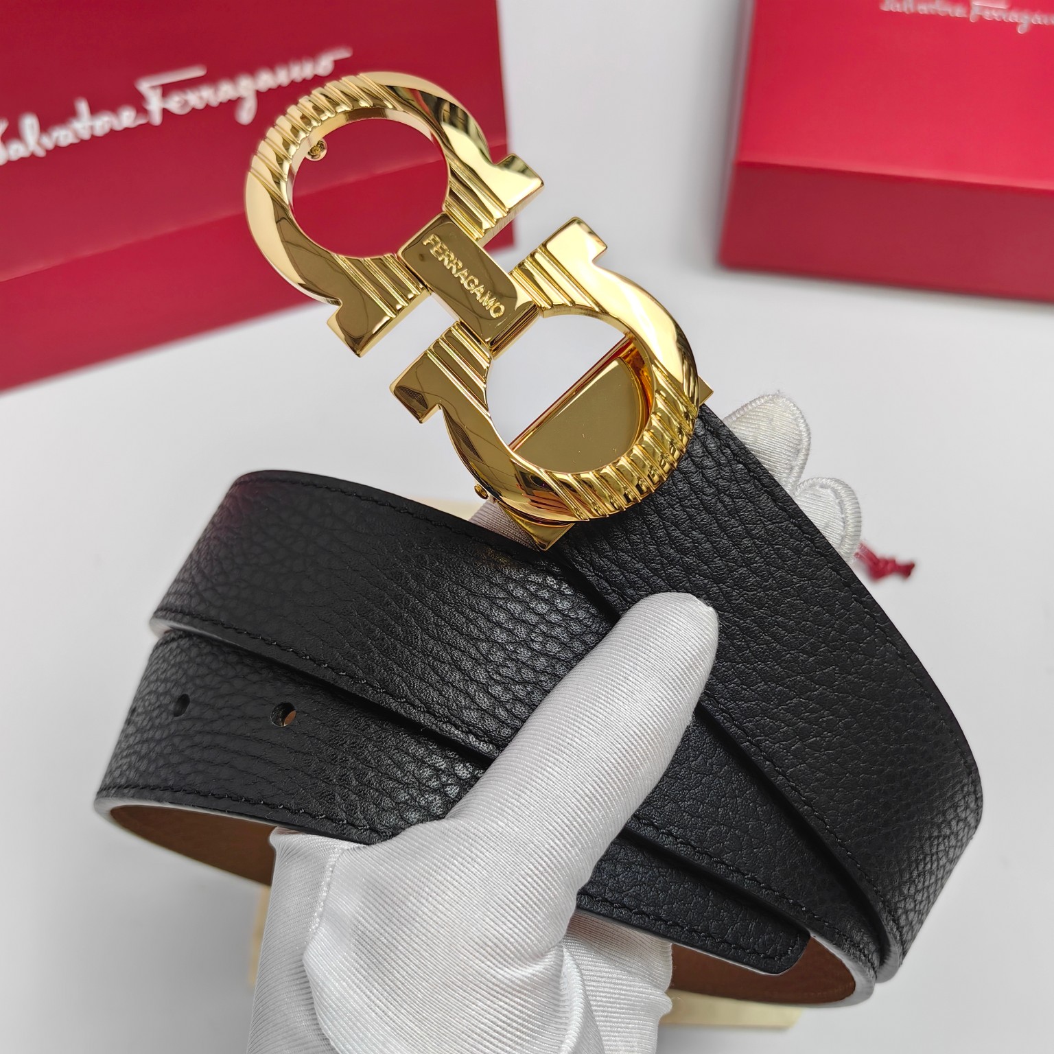 Salvatore Ferragamo Male Leather Belt Cow Leather M