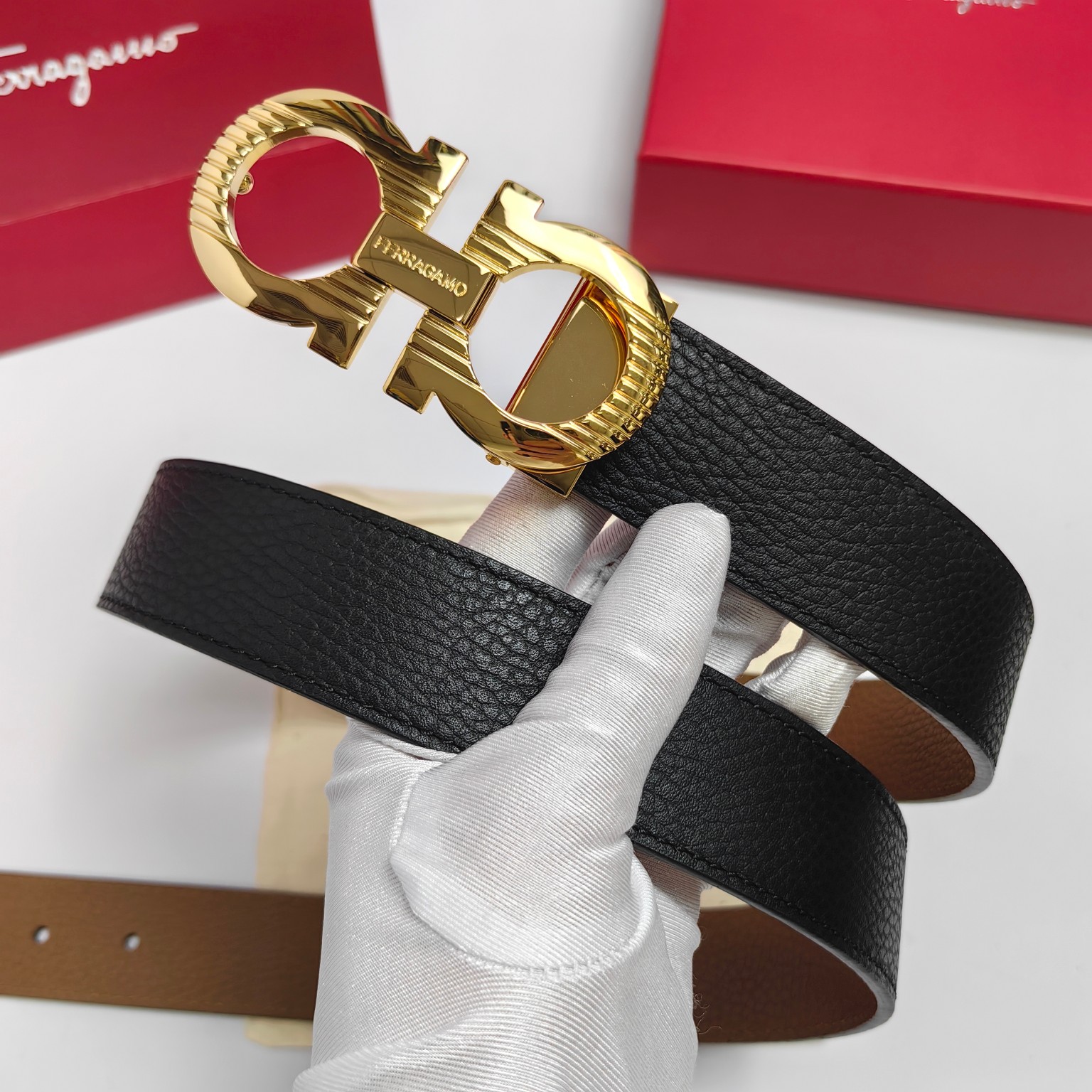 Salvatore Ferragamo Male Leather Belt Cow Leather M