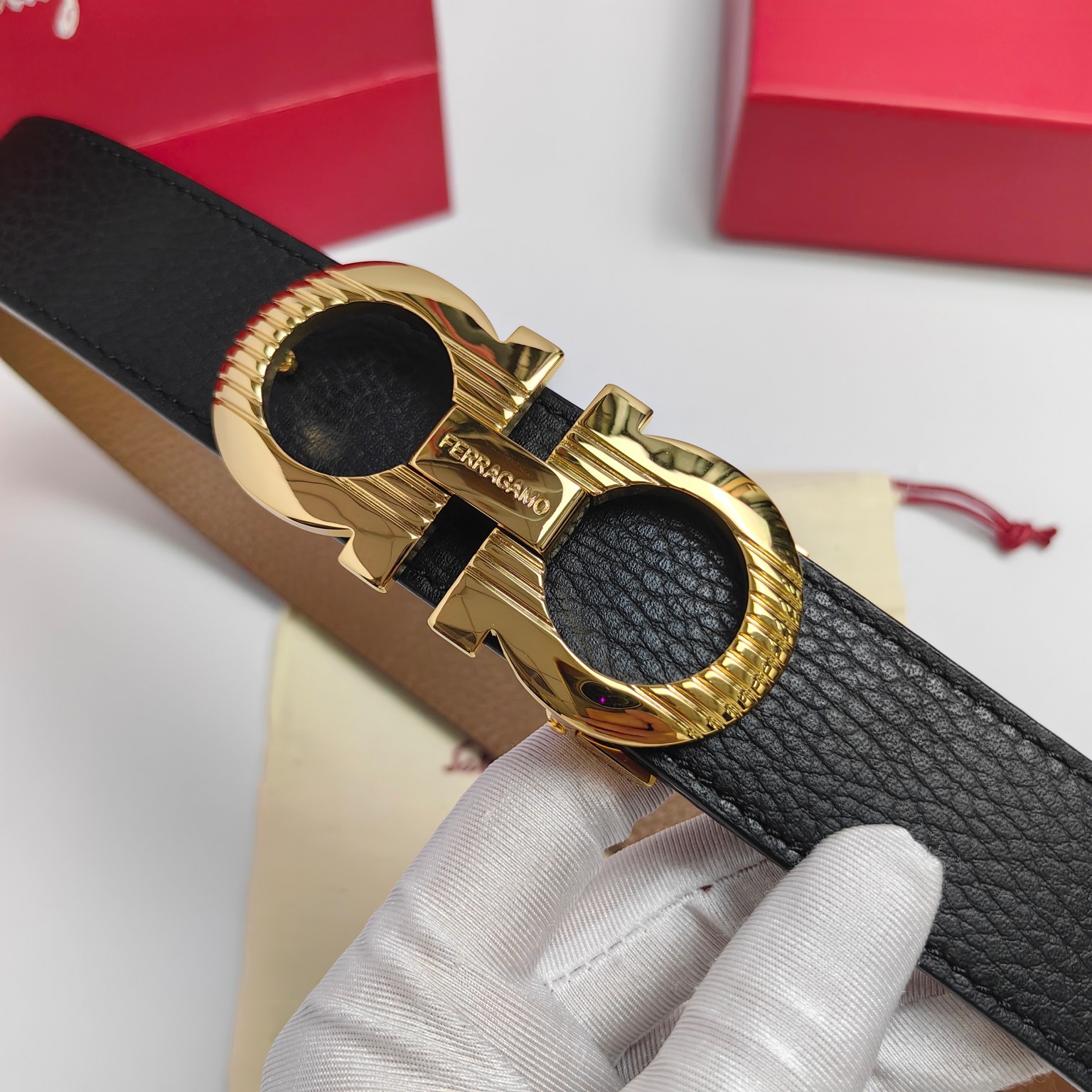 Salvatore Ferragamo Male Leather Belt Cow Leather M