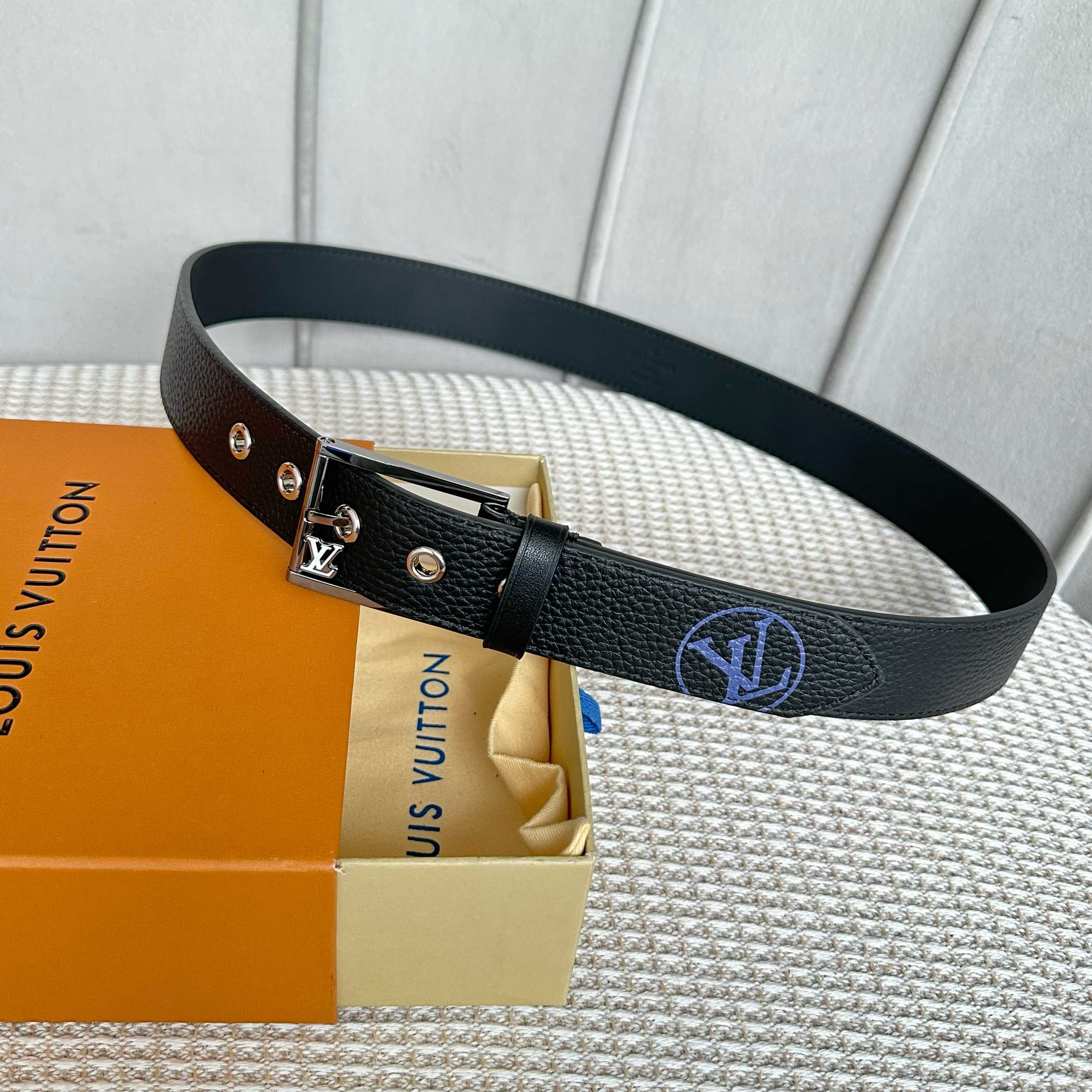 Louis Vuitton Male Basic Belt Cow Leather S-l