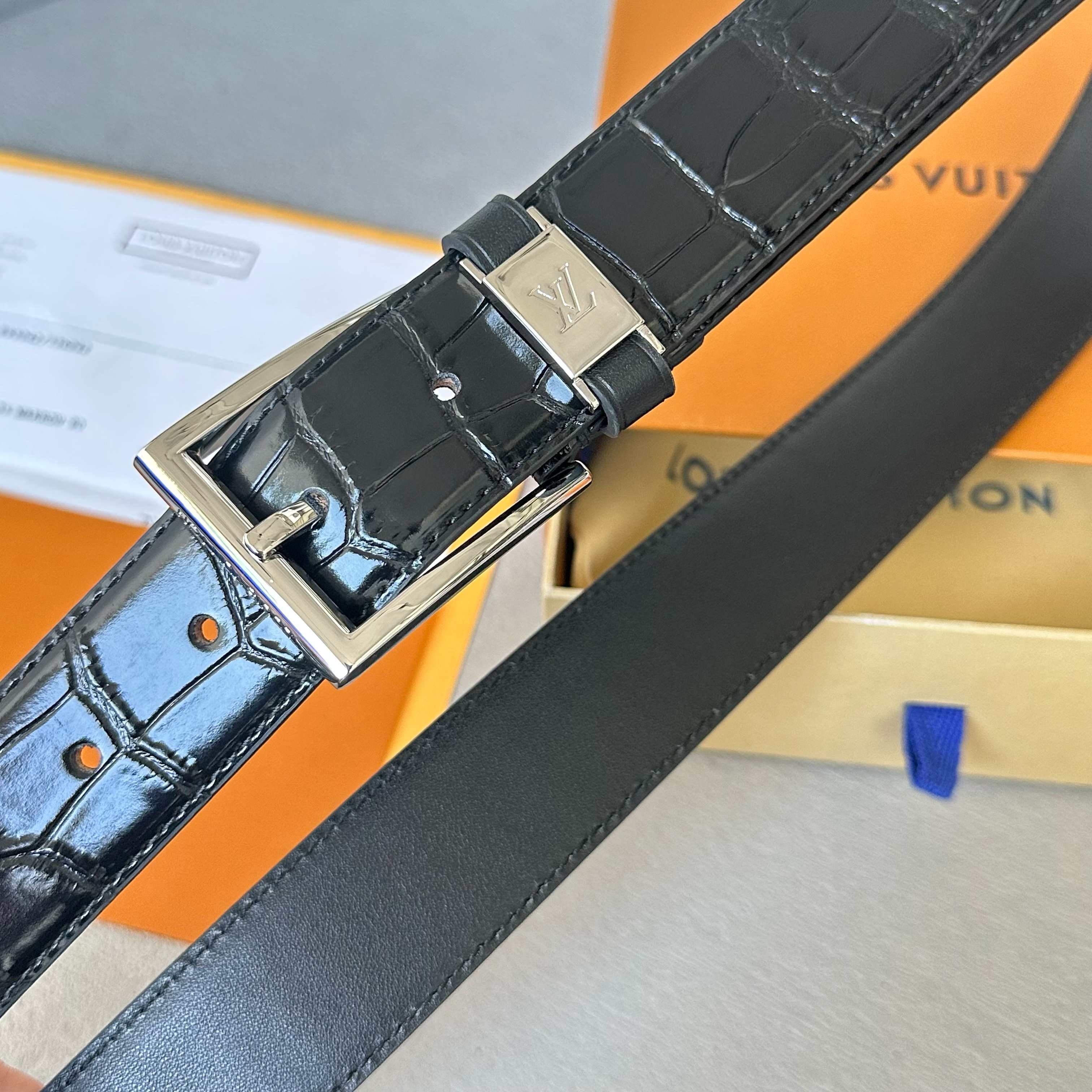 Louis Vuitton Male Basic Belt Cow Leather S-l