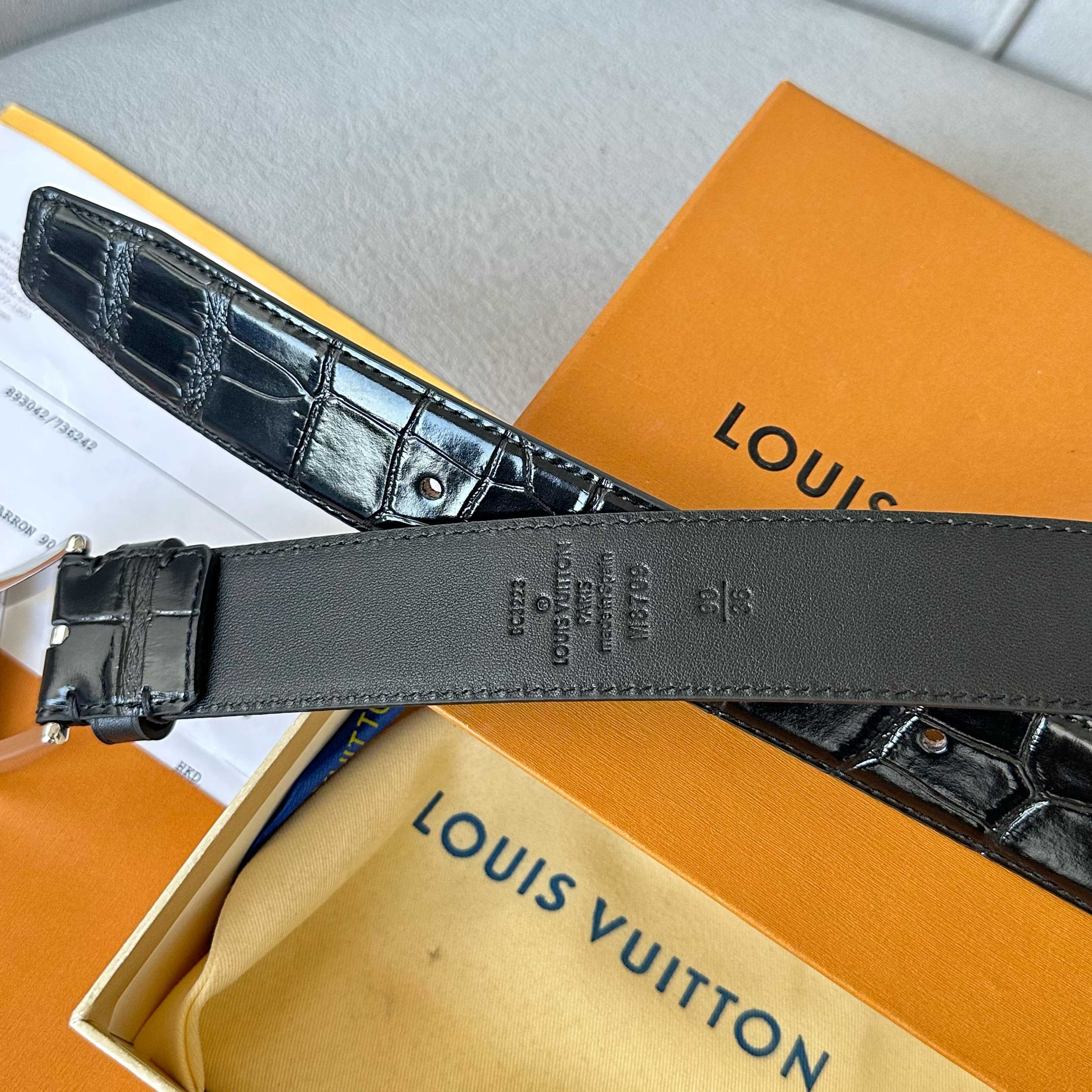 Louis Vuitton Male Basic Belt Cow Leather S-l