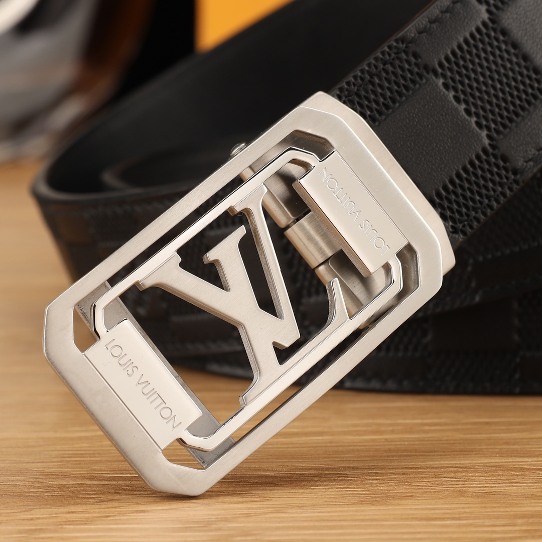 Louis Vuitton Basic Belt