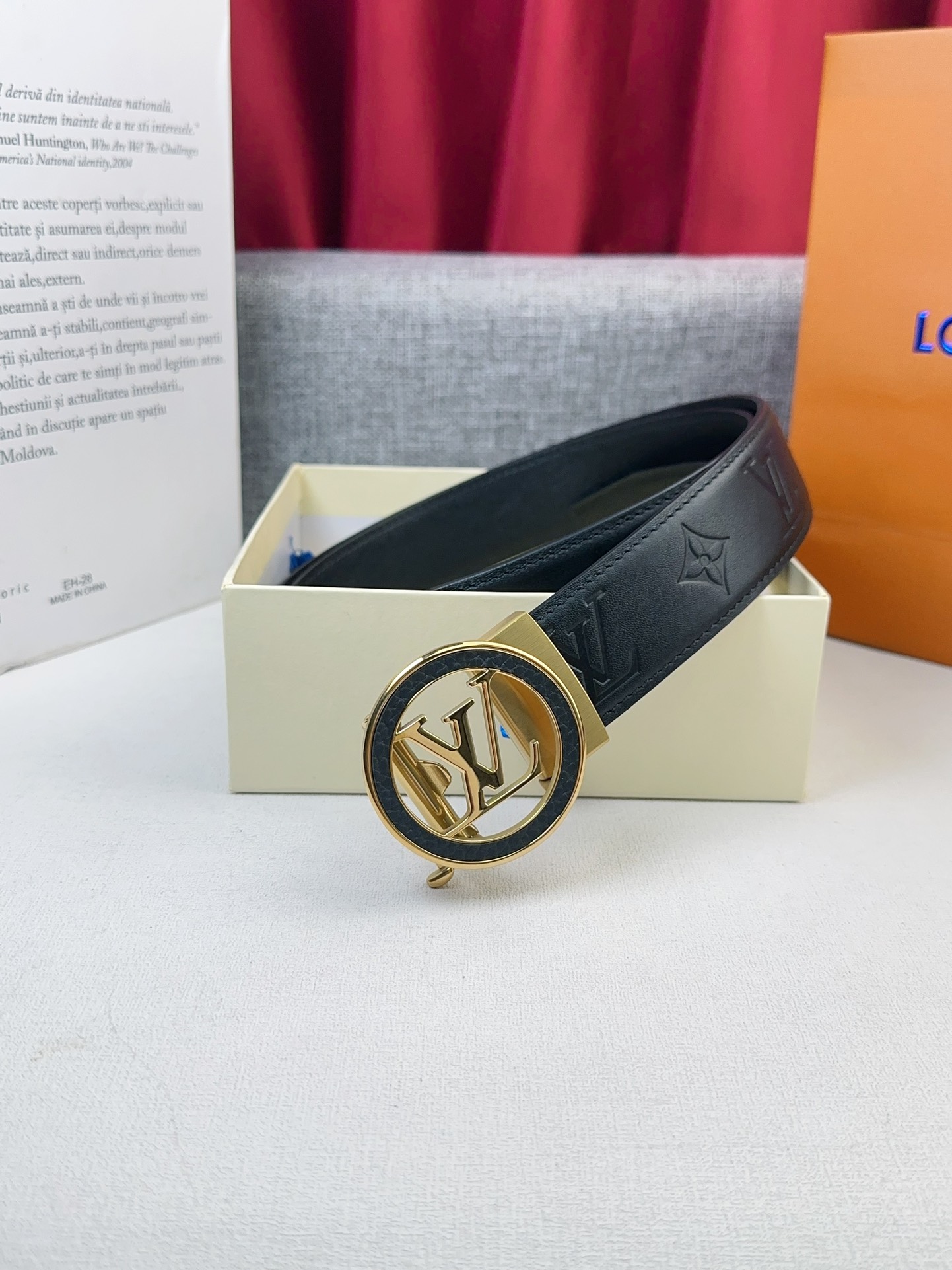 Louis Vuitton Male Leather Belt Cow Leather M-l