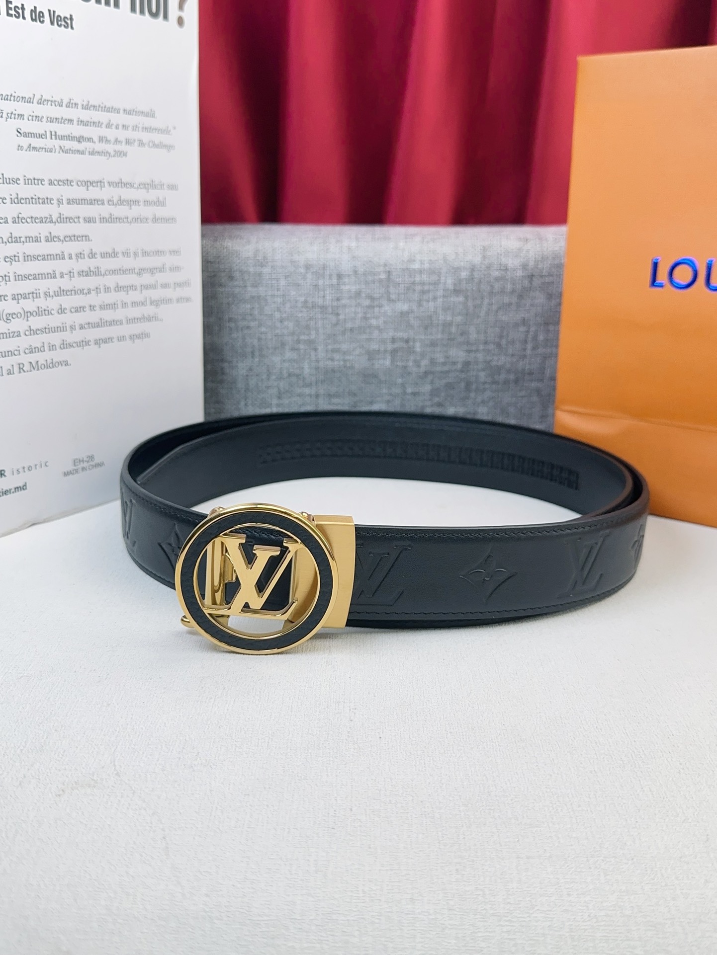 Louis Vuitton Male Leather Belt Cow Leather M-l