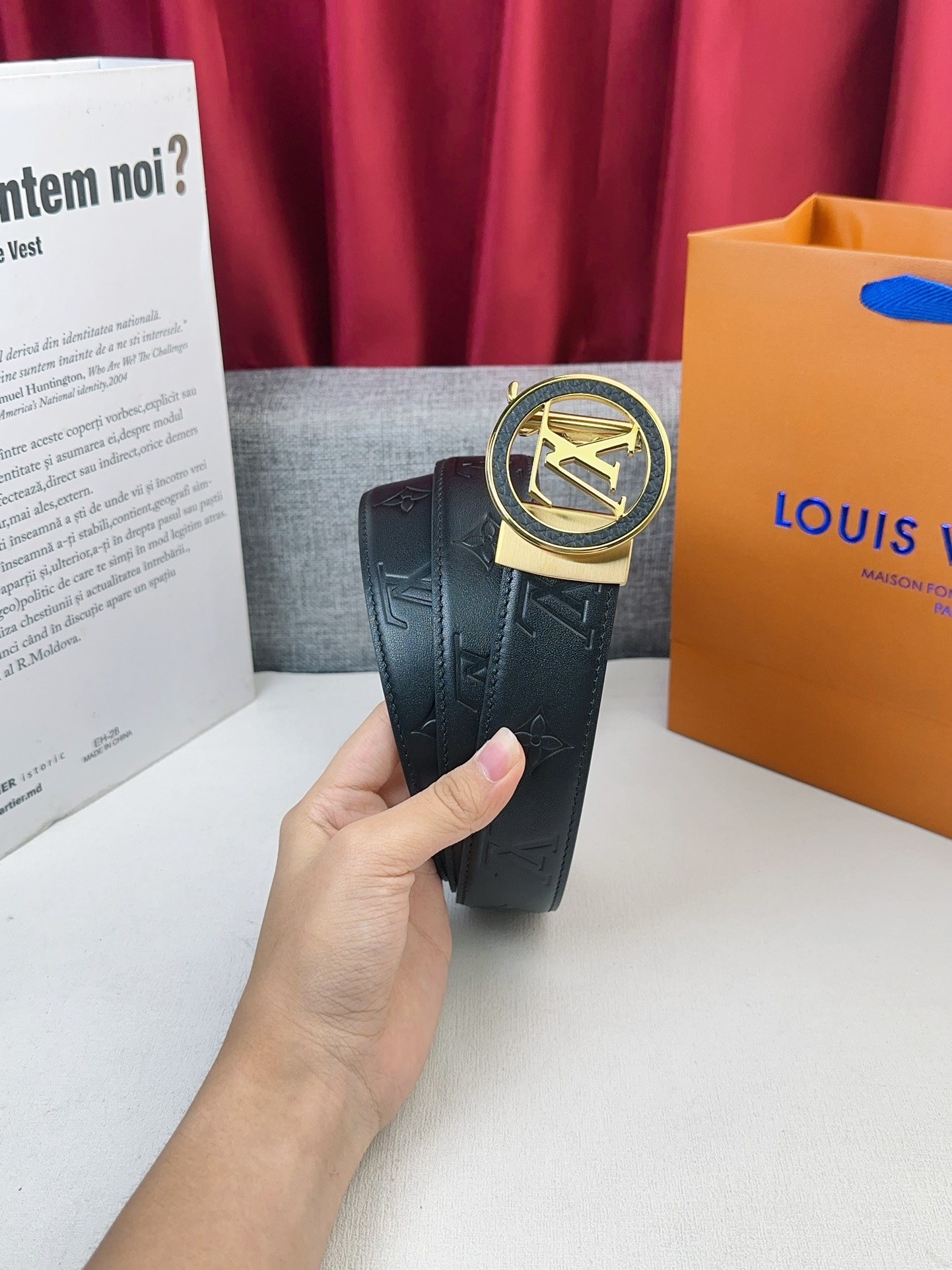 Louis Vuitton Male Leather Belt Cow Leather M-l