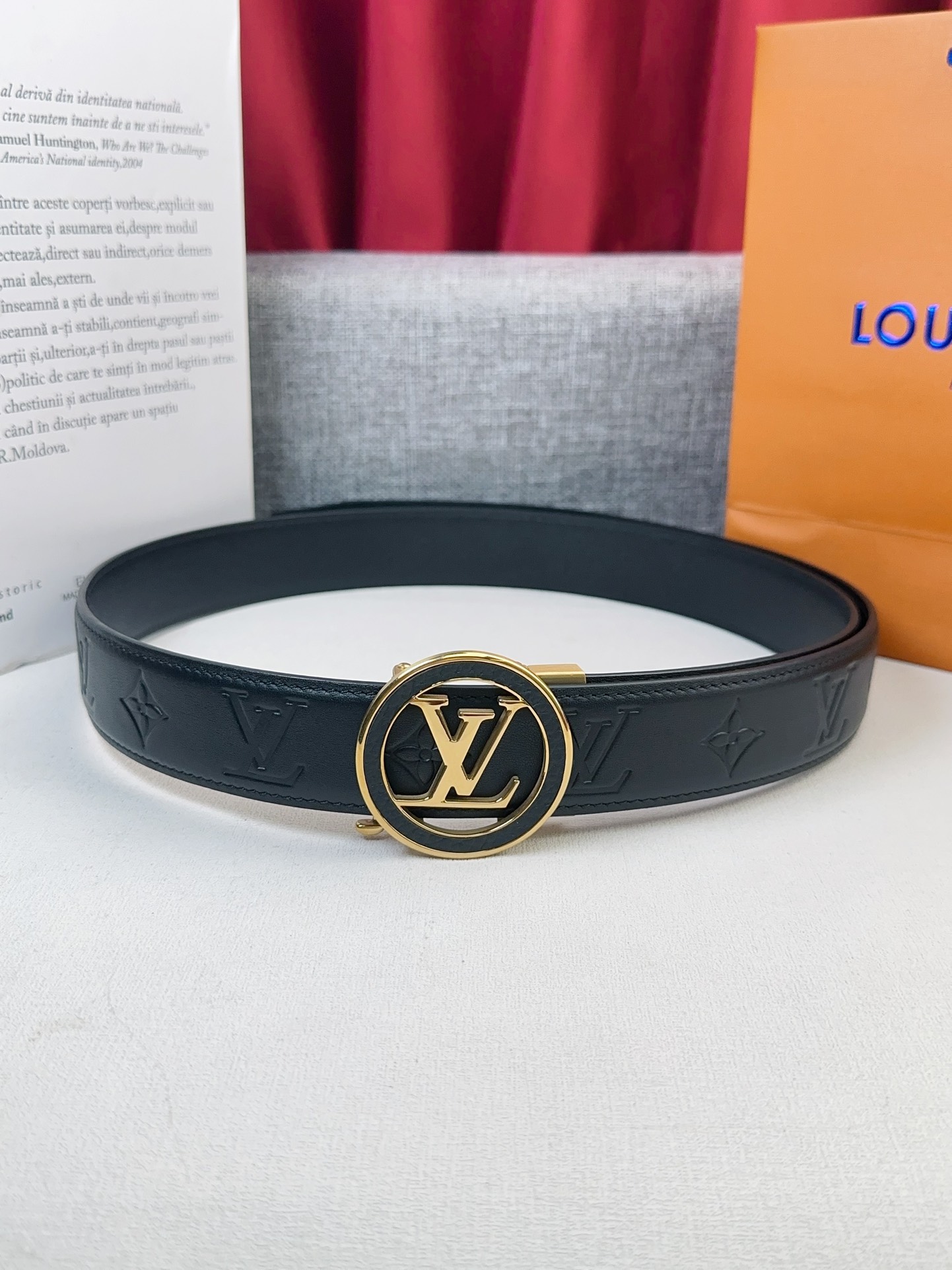 Louis Vuitton Male Leather Belt Cow Leather M-l