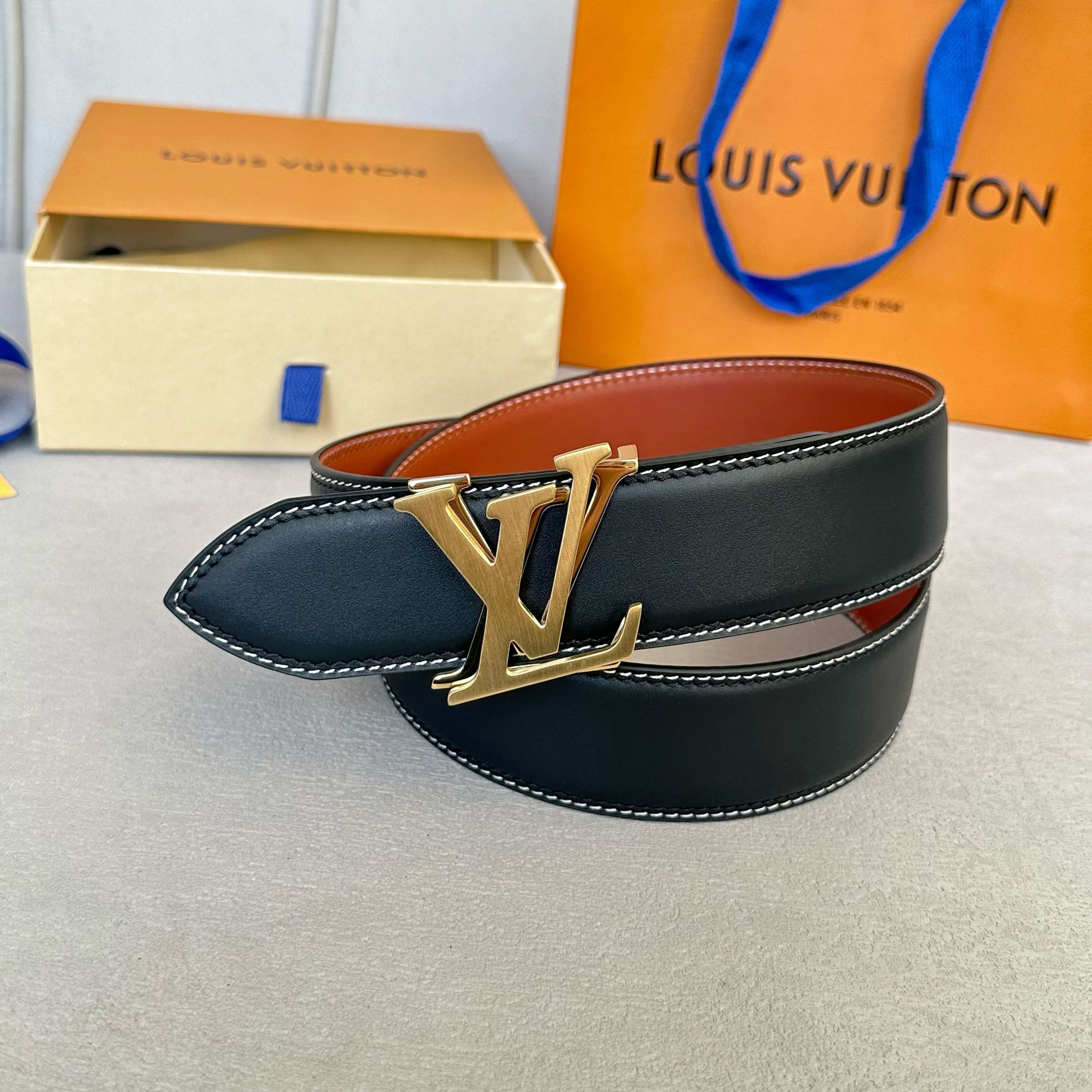 Louis Vuitton Male Basic Belt Cow Leather S-l