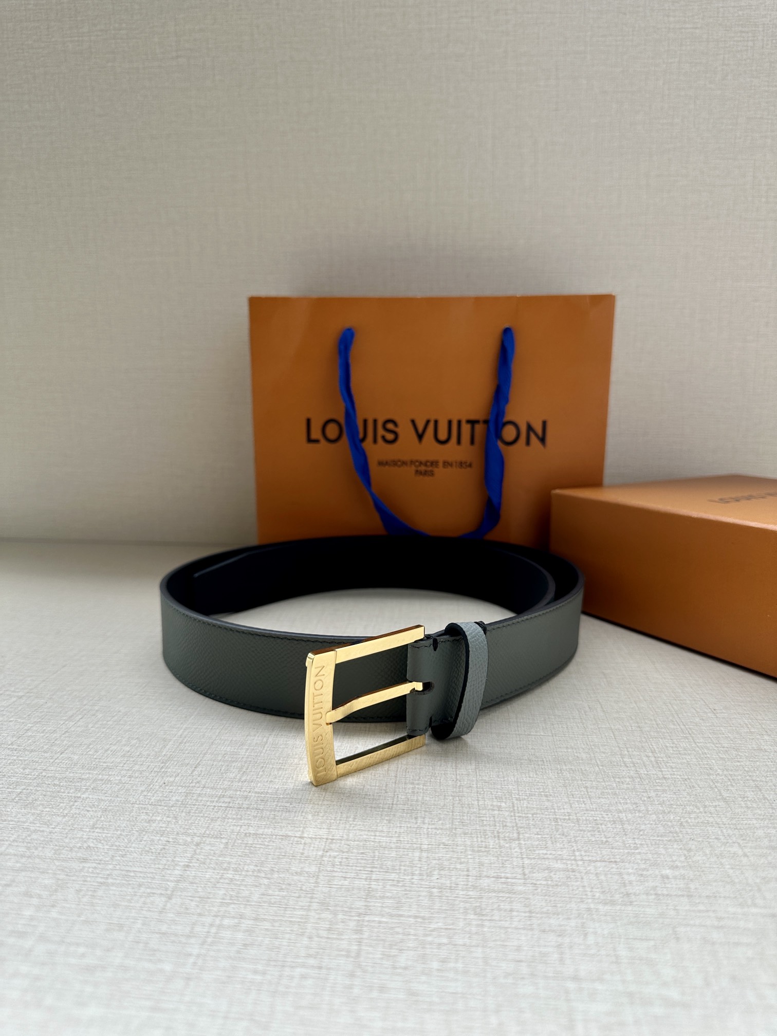 Louis Vuitton Male Basic Belt L