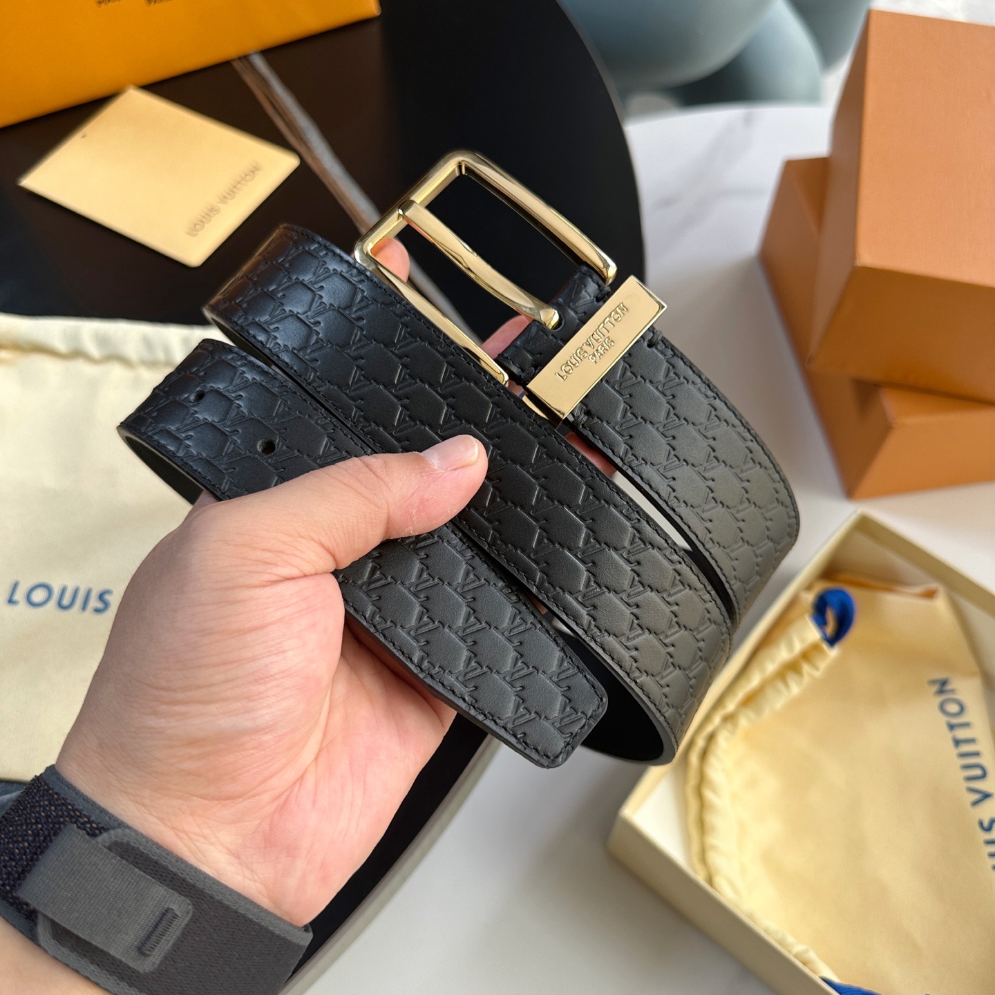 Louis Vuitton Male Basic Belt Cow Leather S-l