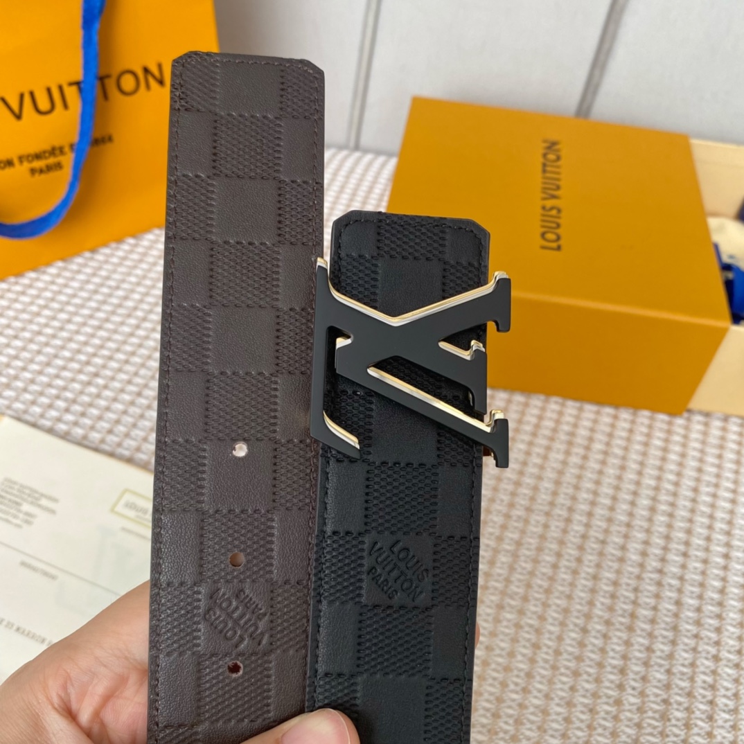 Louis Vuitton Male Leather Belt M-l
