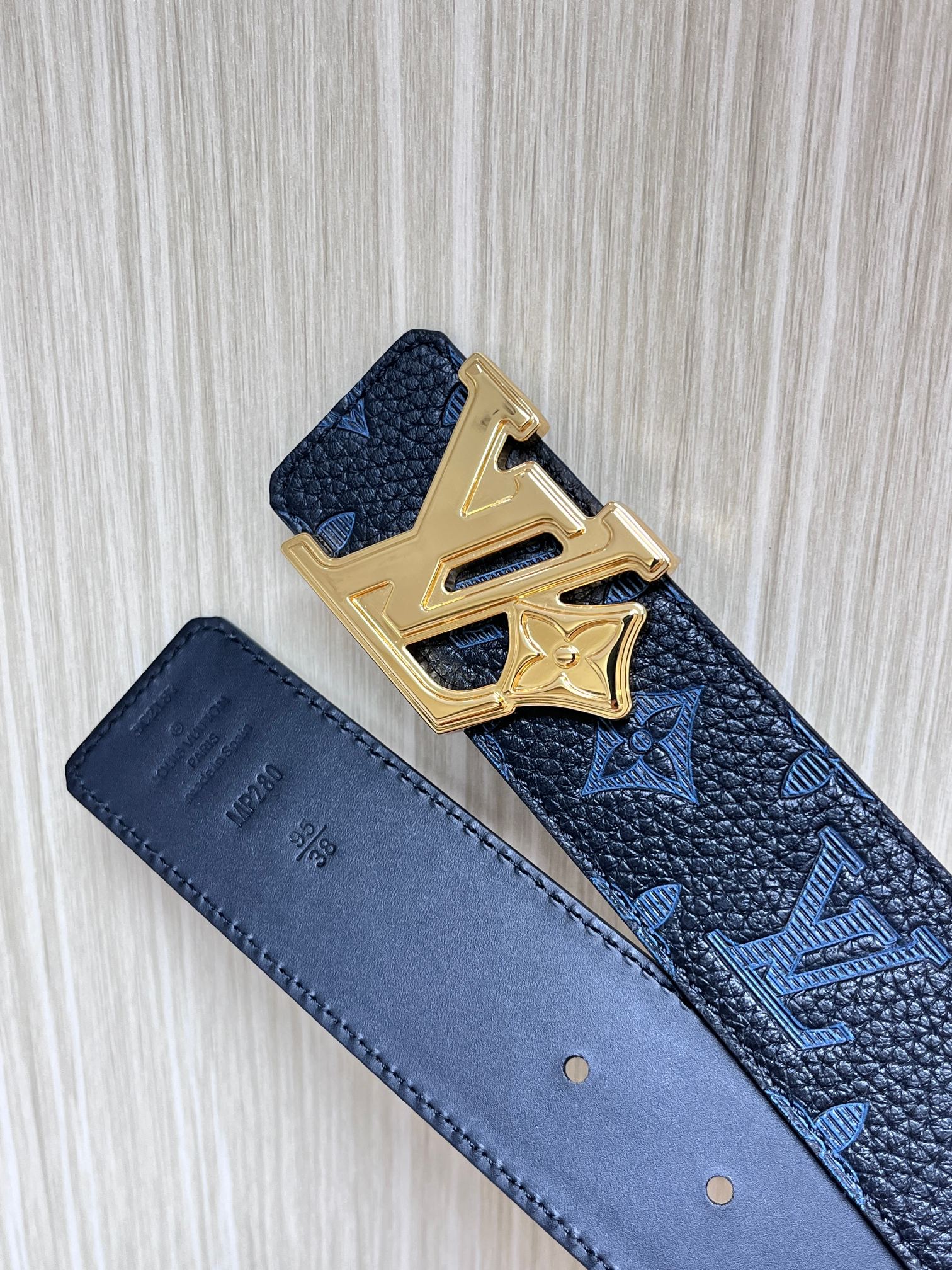 Louis Vuitton Basic Belt Cow Leather Gold M-l