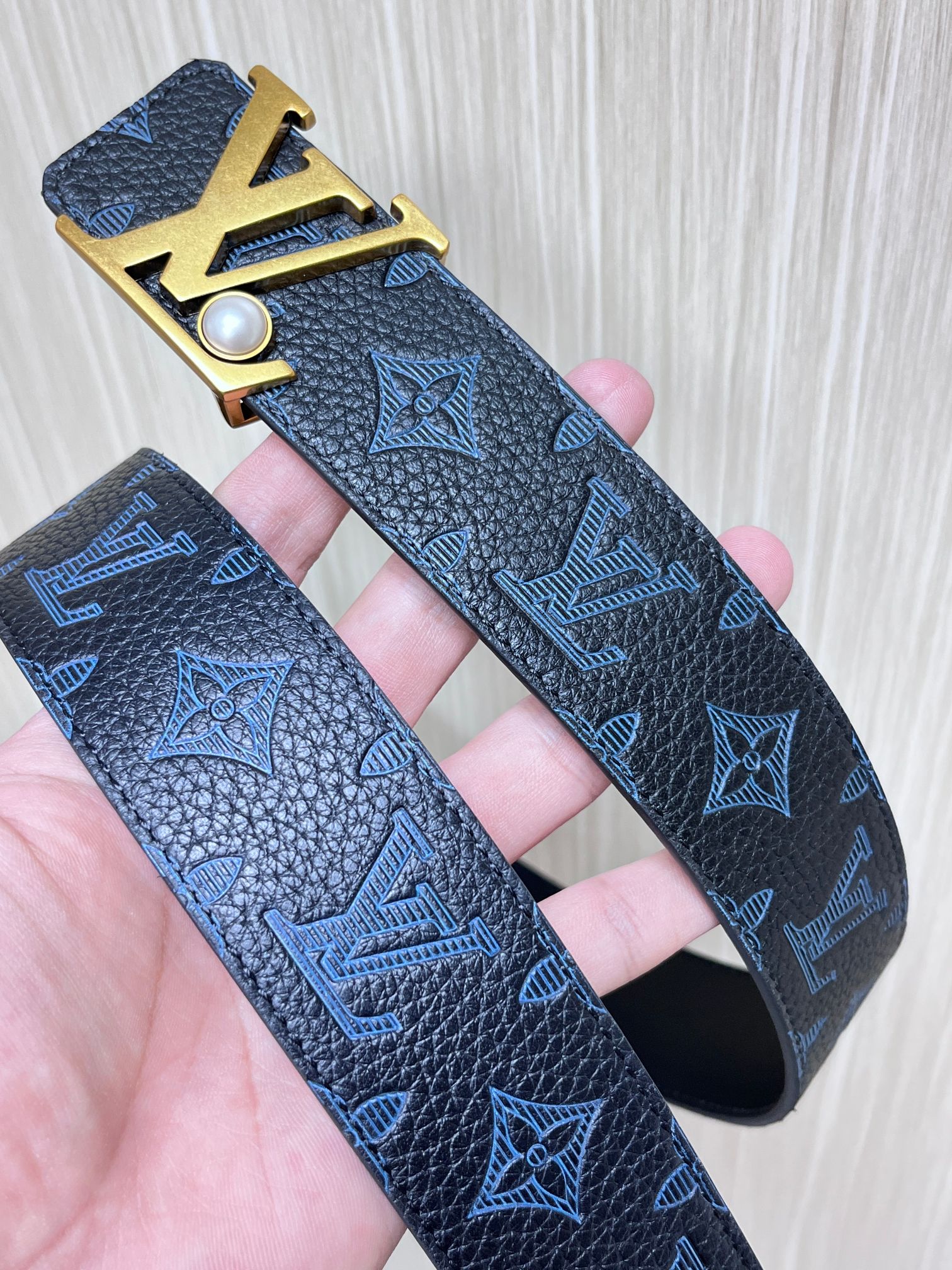 Louis Vuitton Basic Belt Cow Leather Gold M-l