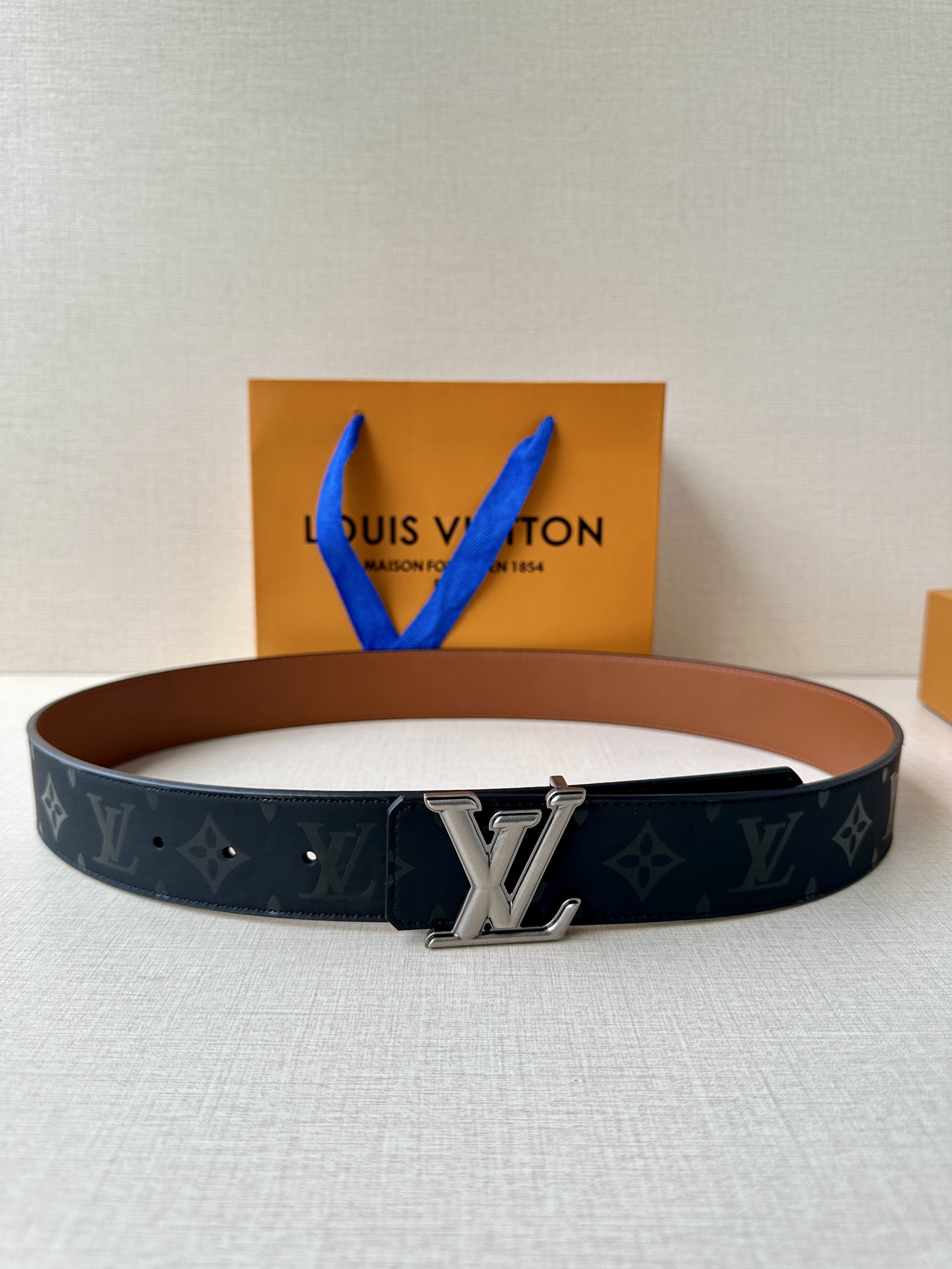 Louis Vuitton Leather Belt S-m-l