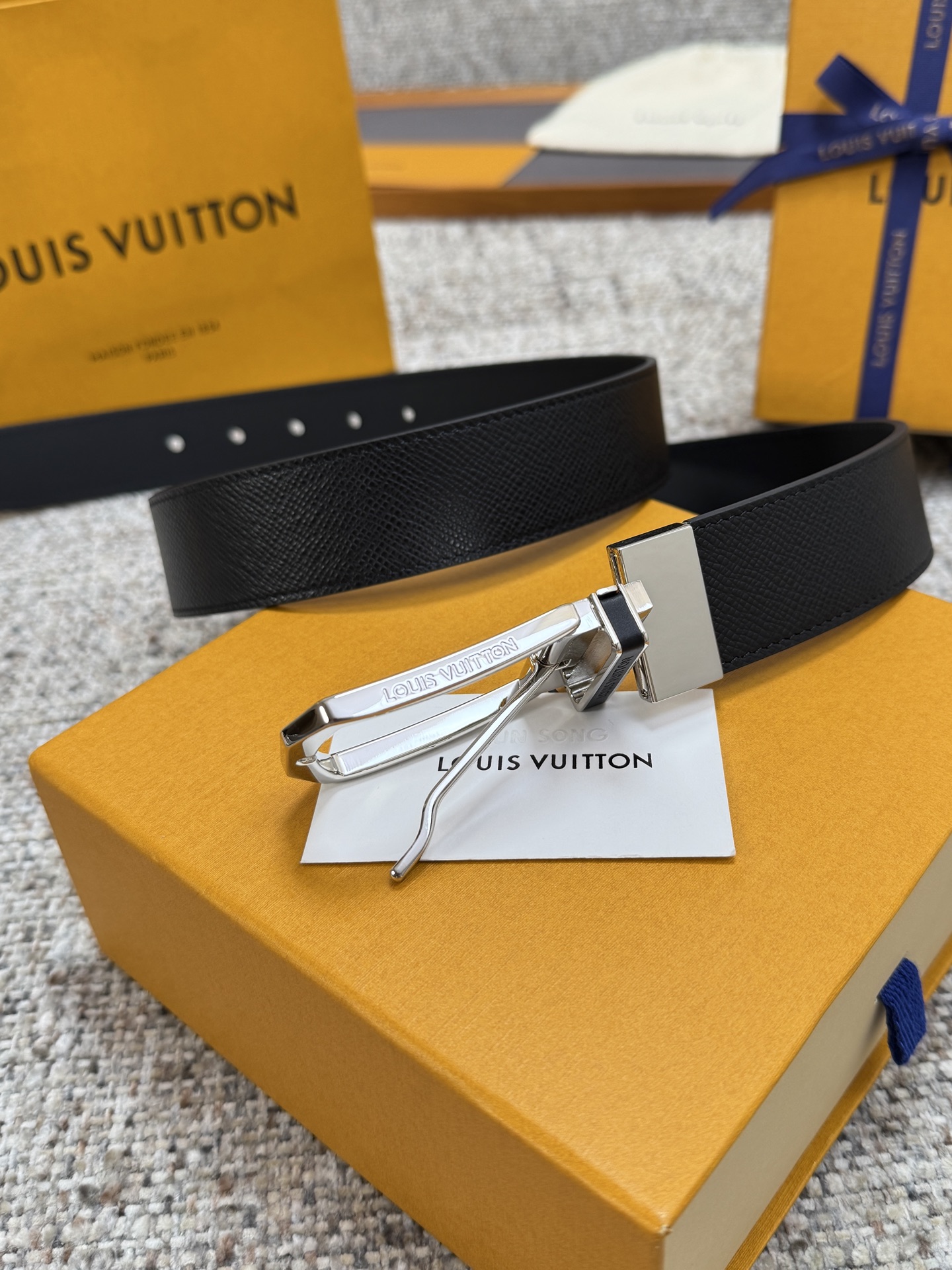 Louis Vuitton Basic Belt S-l