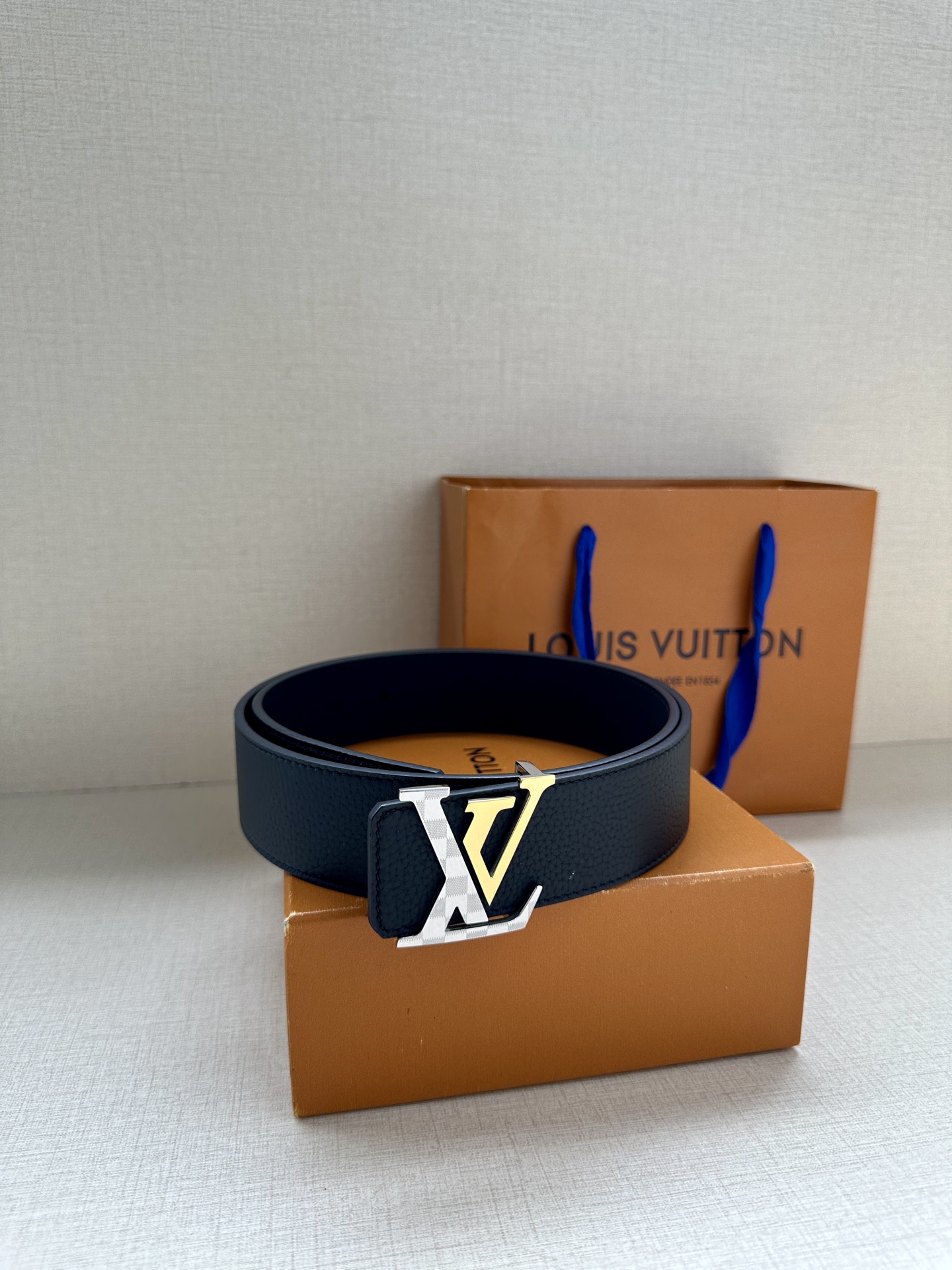 Louis Vuitton Leather Belt Cow Leather Gold L