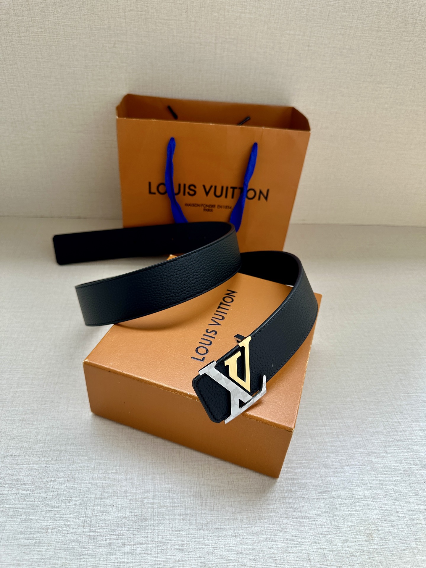 Louis Vuitton Leather Belt Cow Leather Gold L