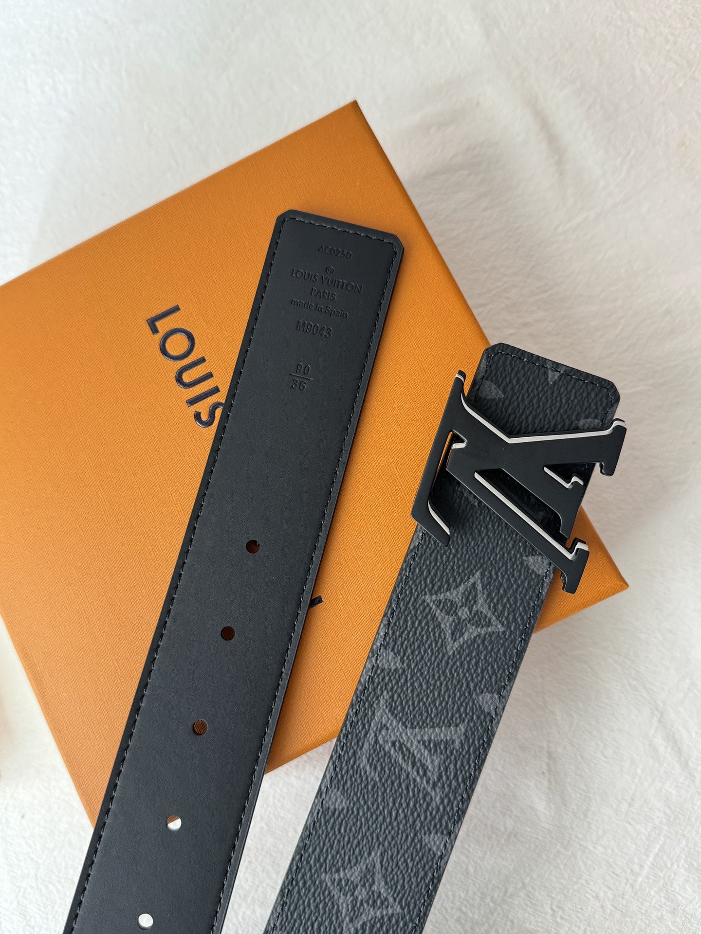 Louis Vuitton Basic Belt 40mm-s-m-l