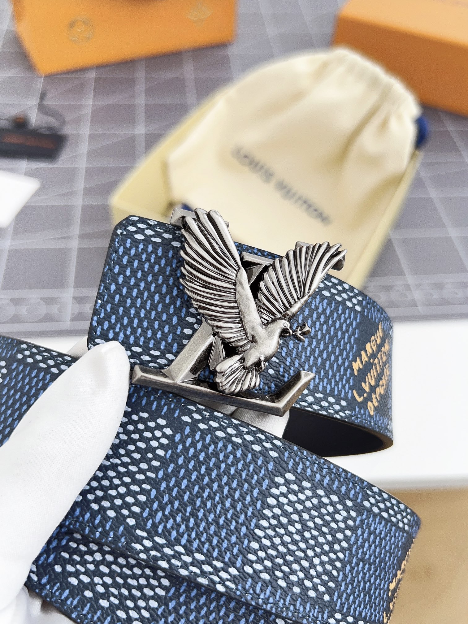 Louis Vuitton Male Basic Belt Cow Leather M-l