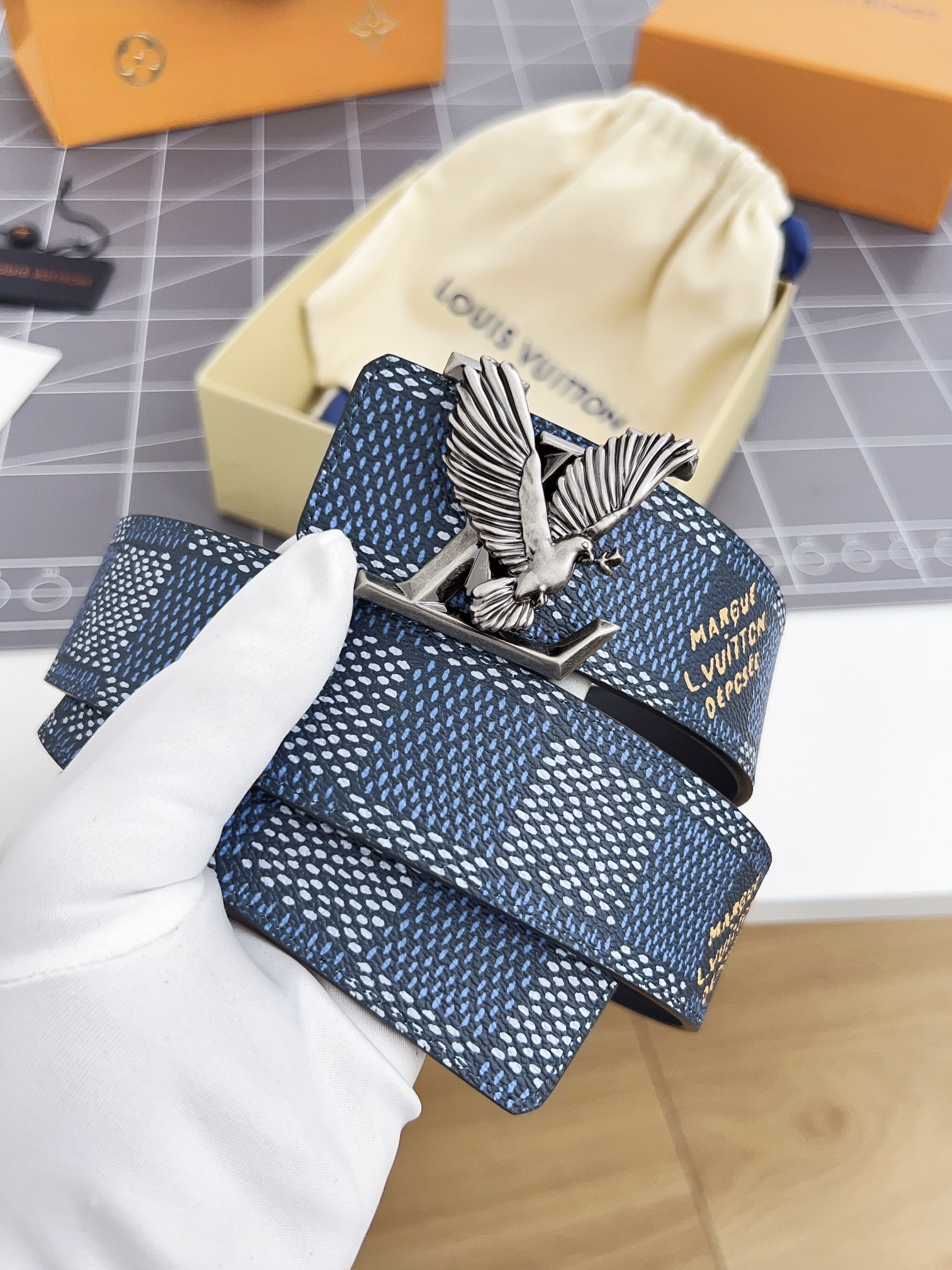 Louis Vuitton Male Basic Belt Cow Leather M-l