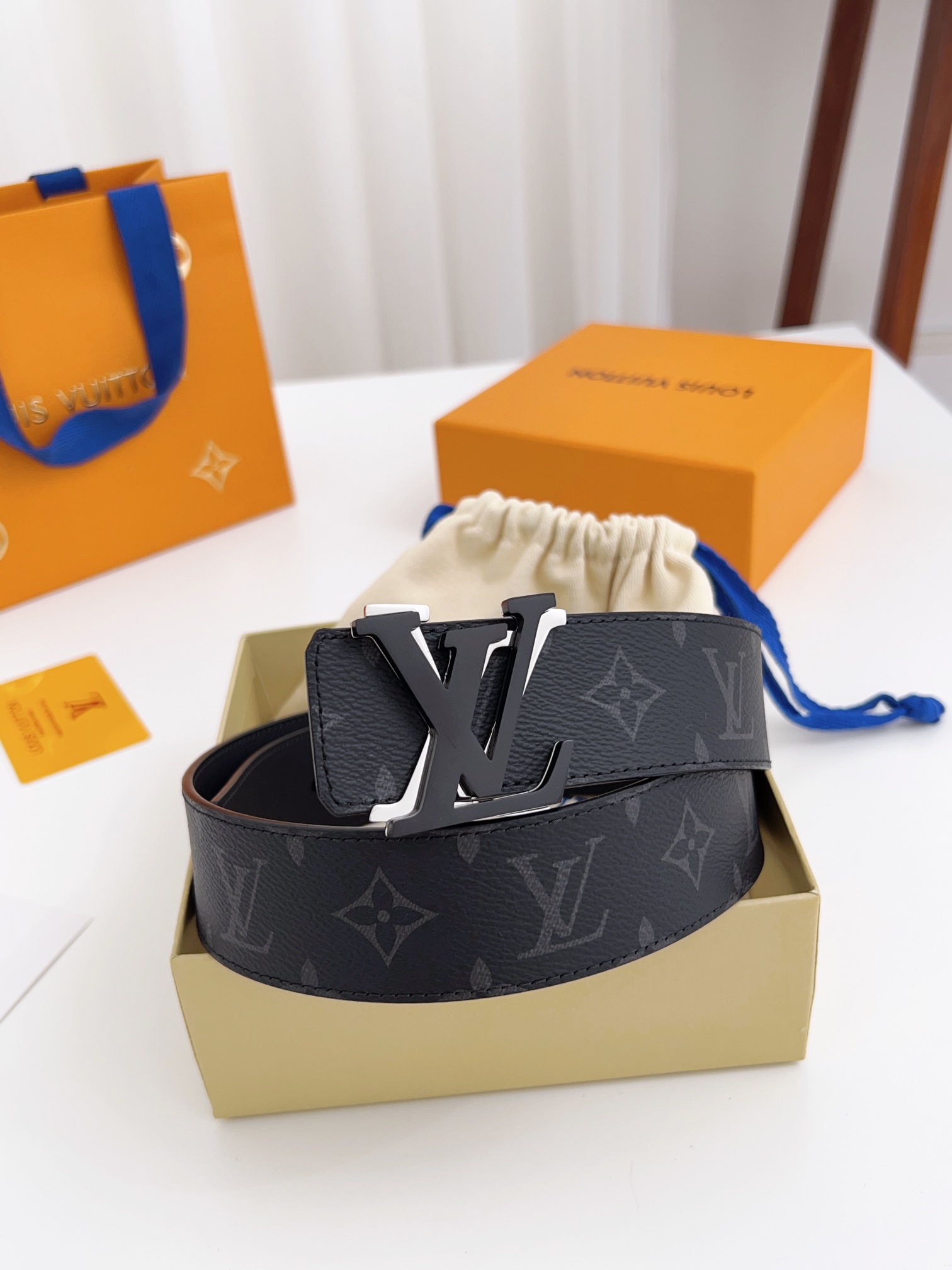 Louis Vuitton Basic Belt Cow Leather Waterproof 125cm-m-l