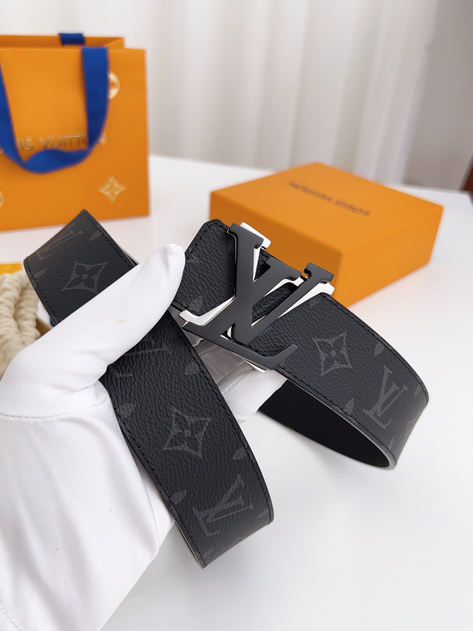 Louis Vuitton Basic Belt Cow Leather Waterproof 125cm-m-l