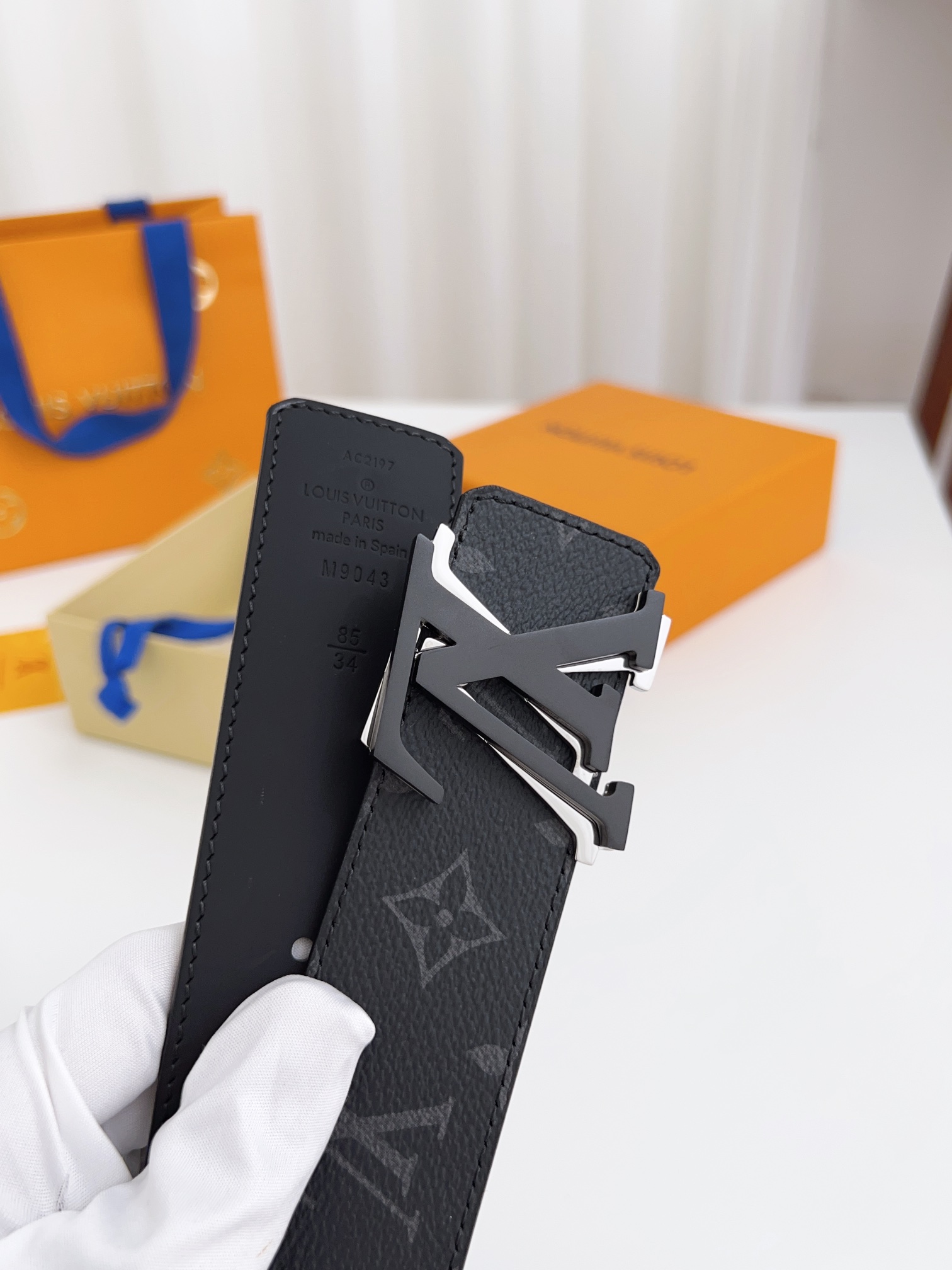 Louis Vuitton Basic Belt Cow Leather Waterproof 125cm-m-l