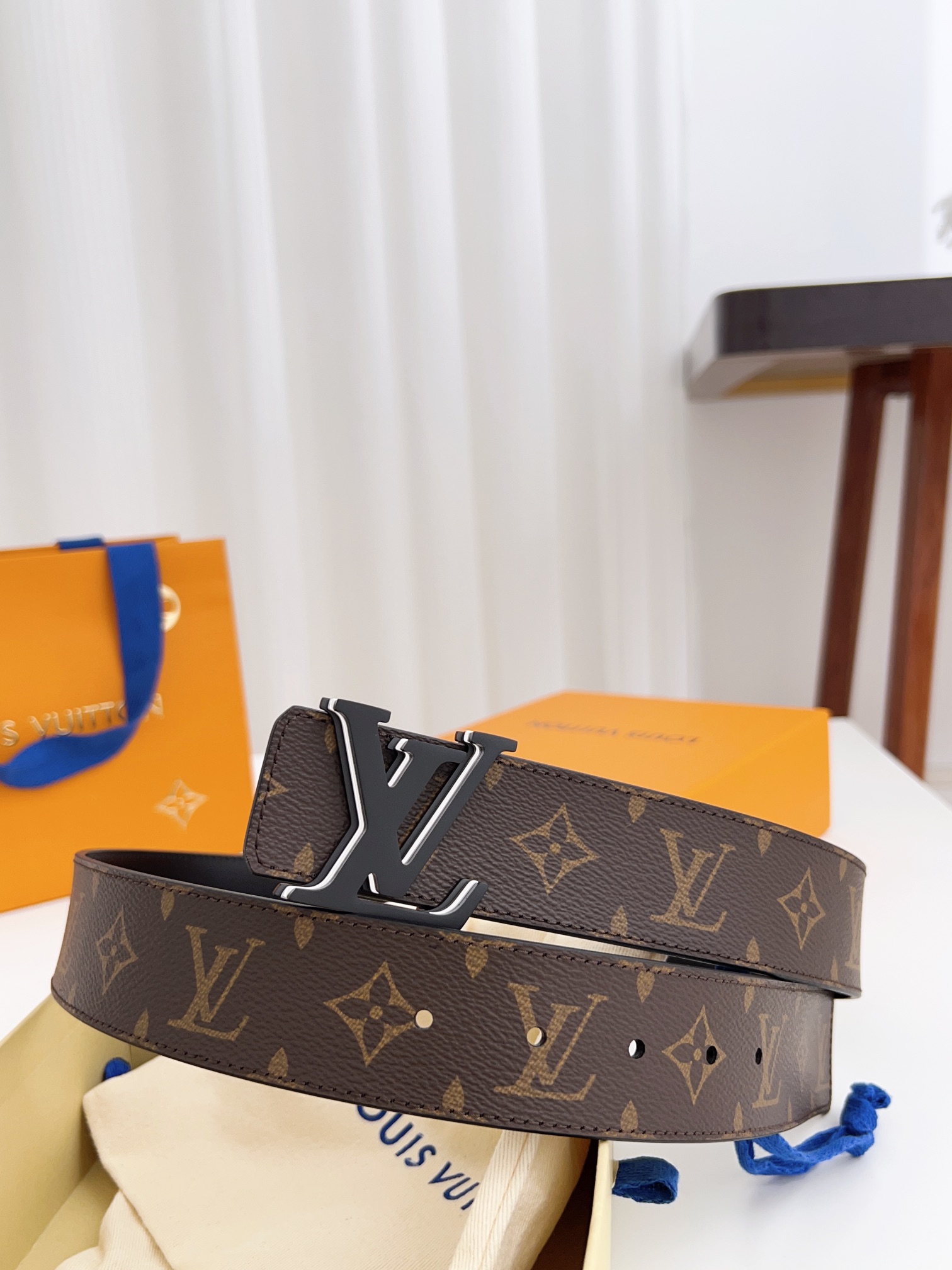 Louis Vuitton Basic Belt Cow Leather Waterproof 125cm-m-l