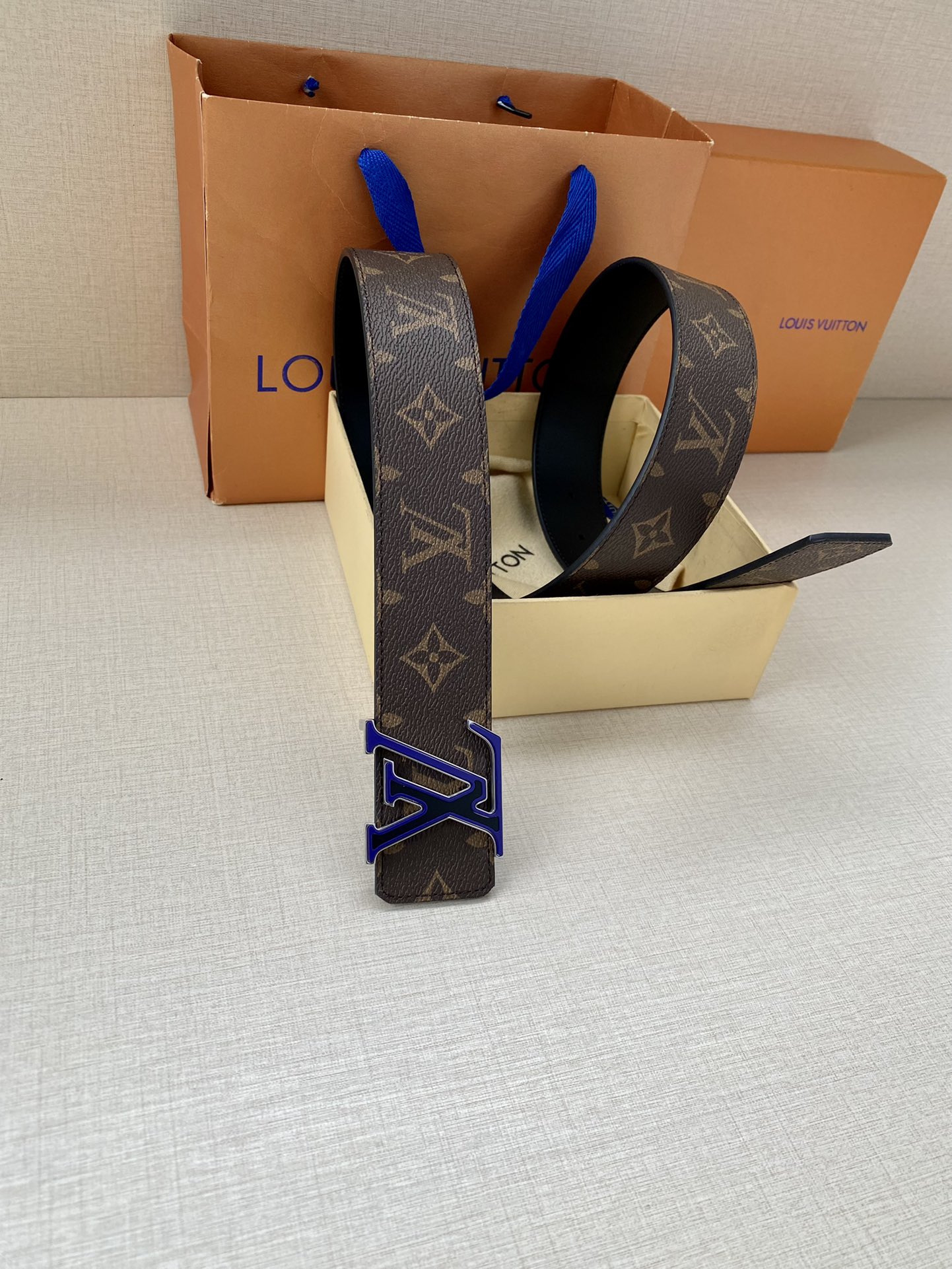 Louis Vuitton Male Leather Belt M-l